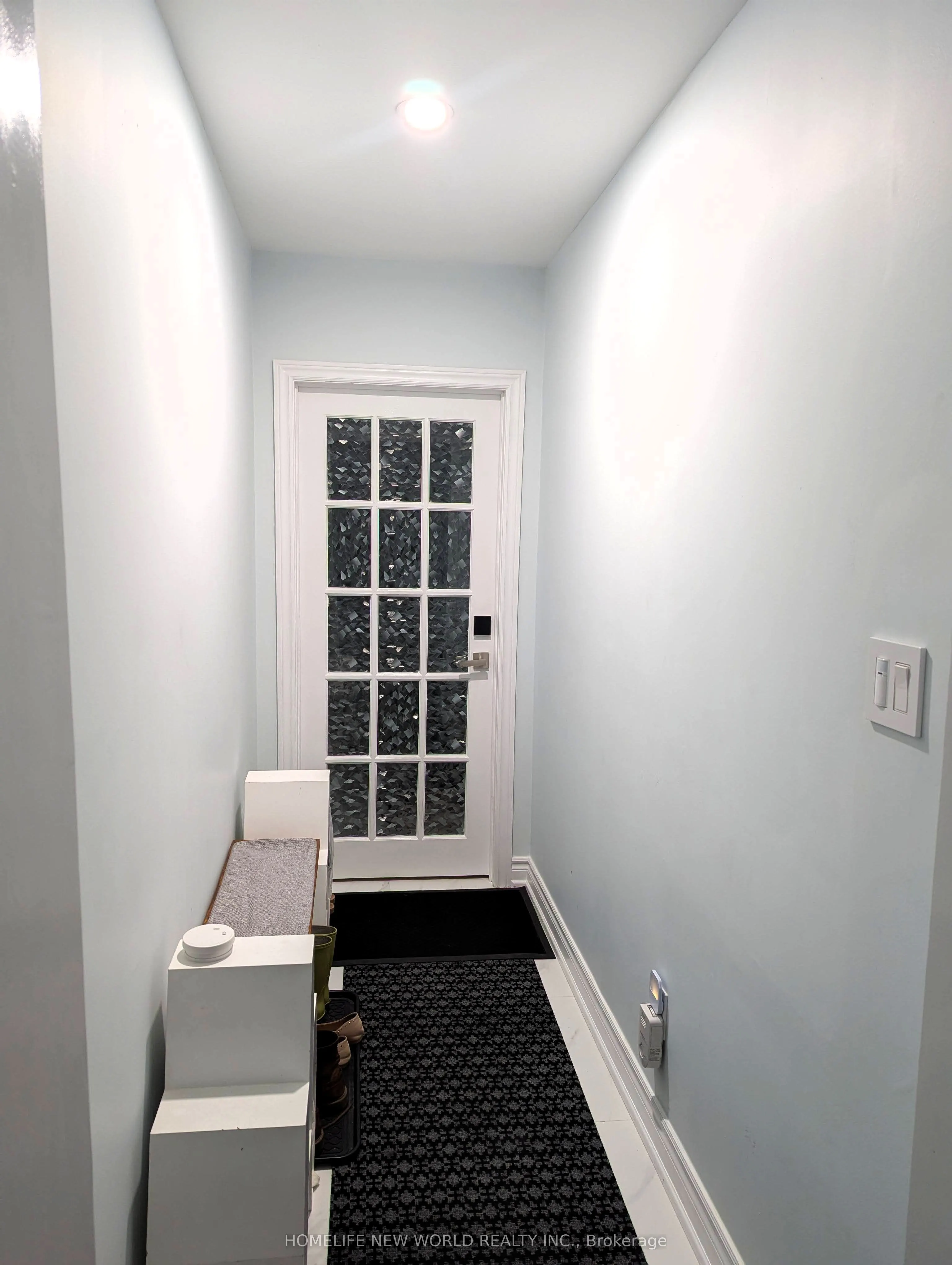 90 Oakvale Avenue #Lower