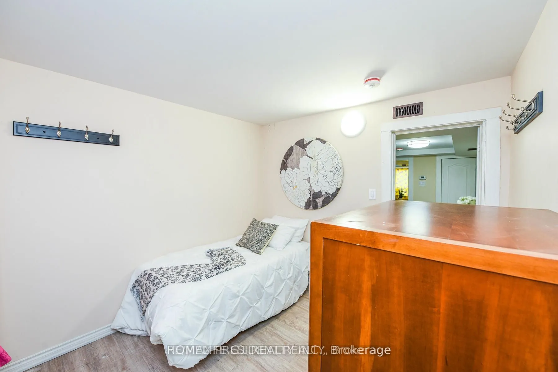 23 Myrtle Avenue
