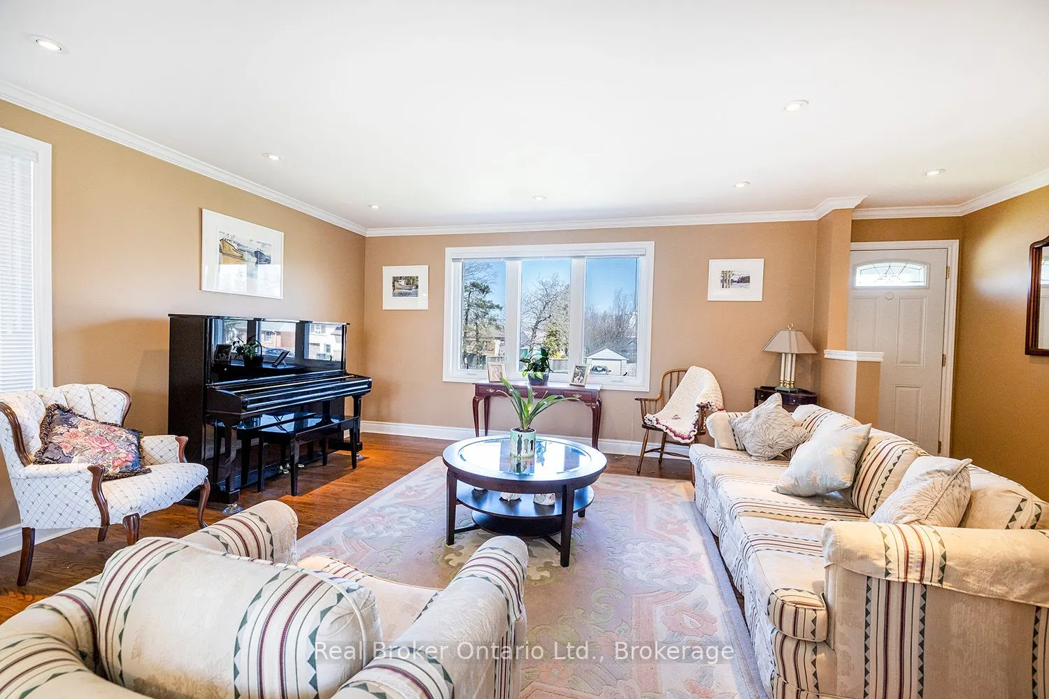 9 Granard Boulevard