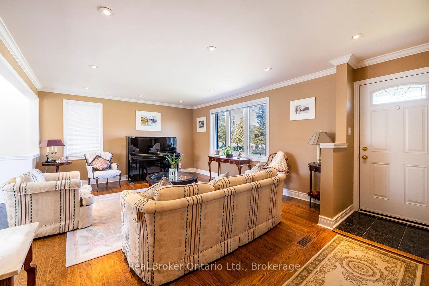 9 Granard Boulevard
