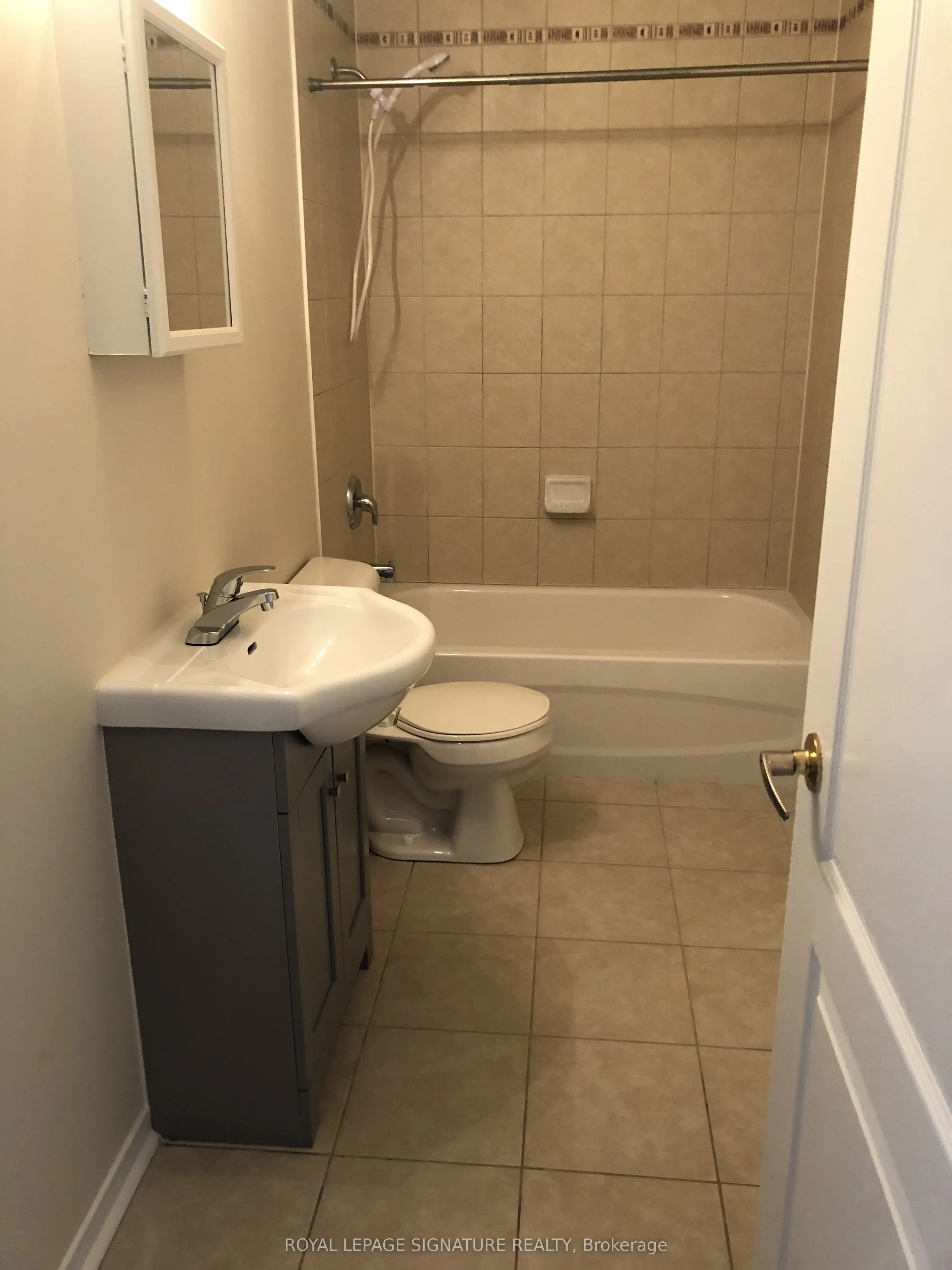 27 Nassau Street #2