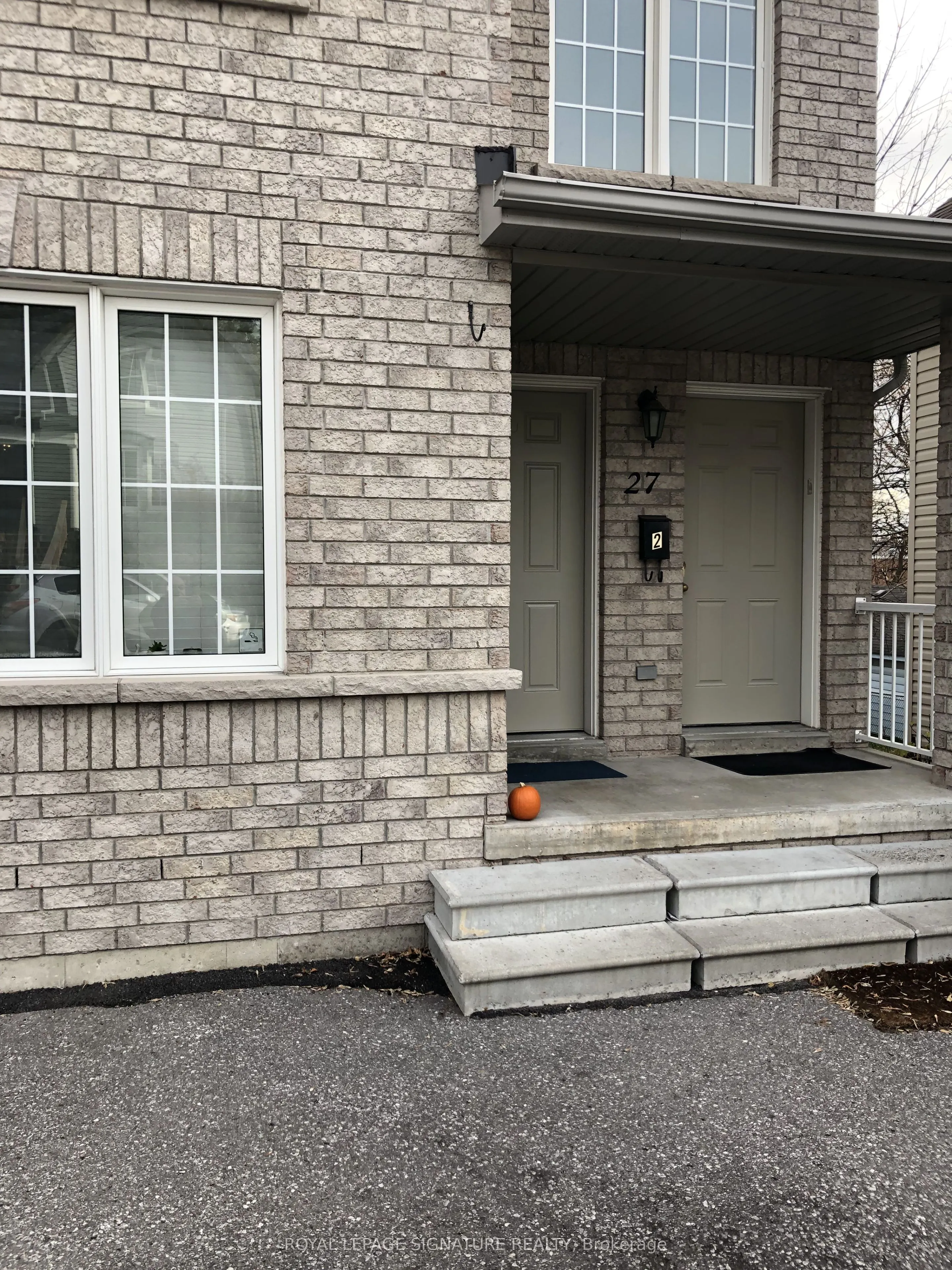27 Nassau Street #2