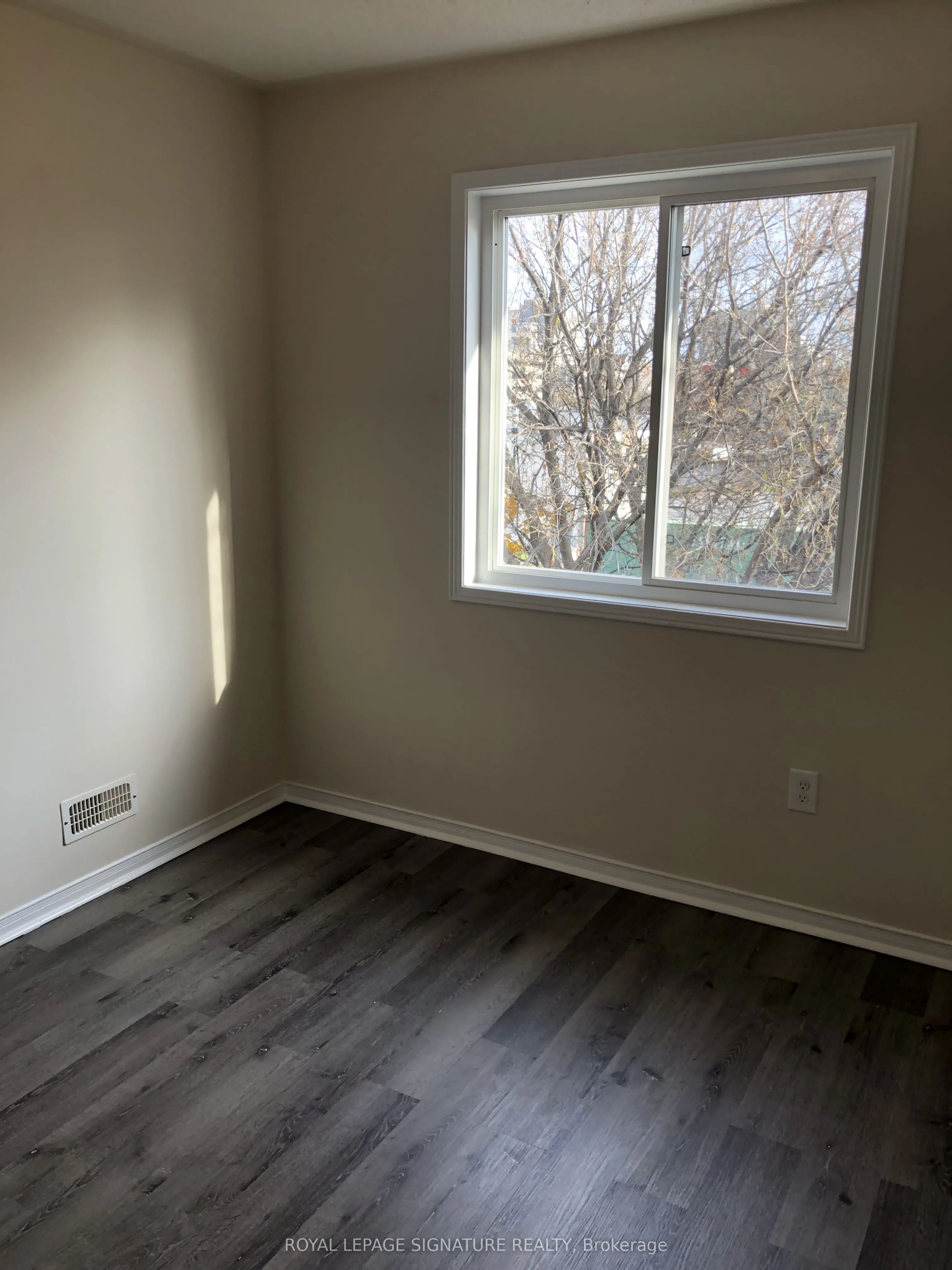 27 Nassau Street #2