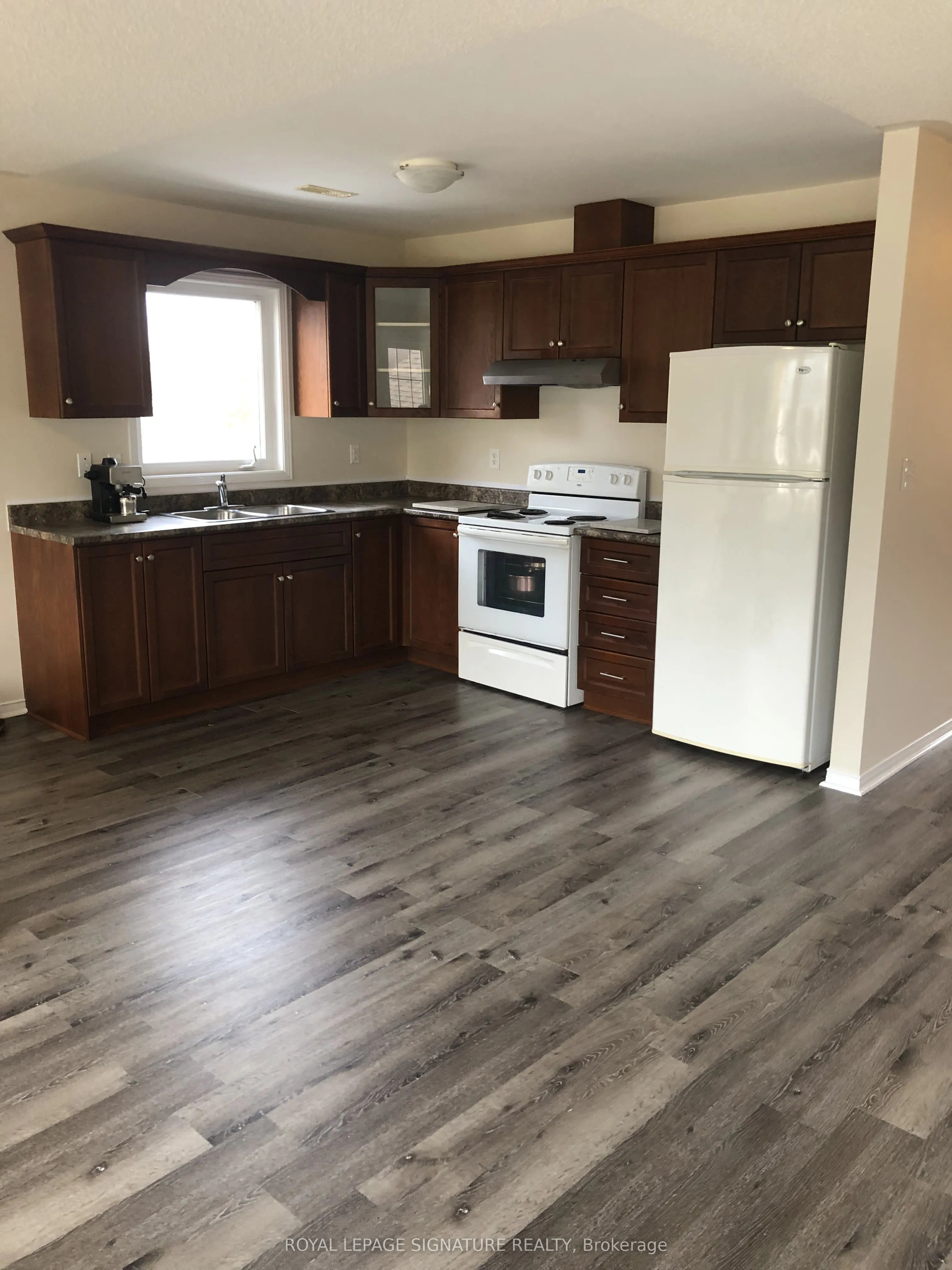 27 Nassau Street #2