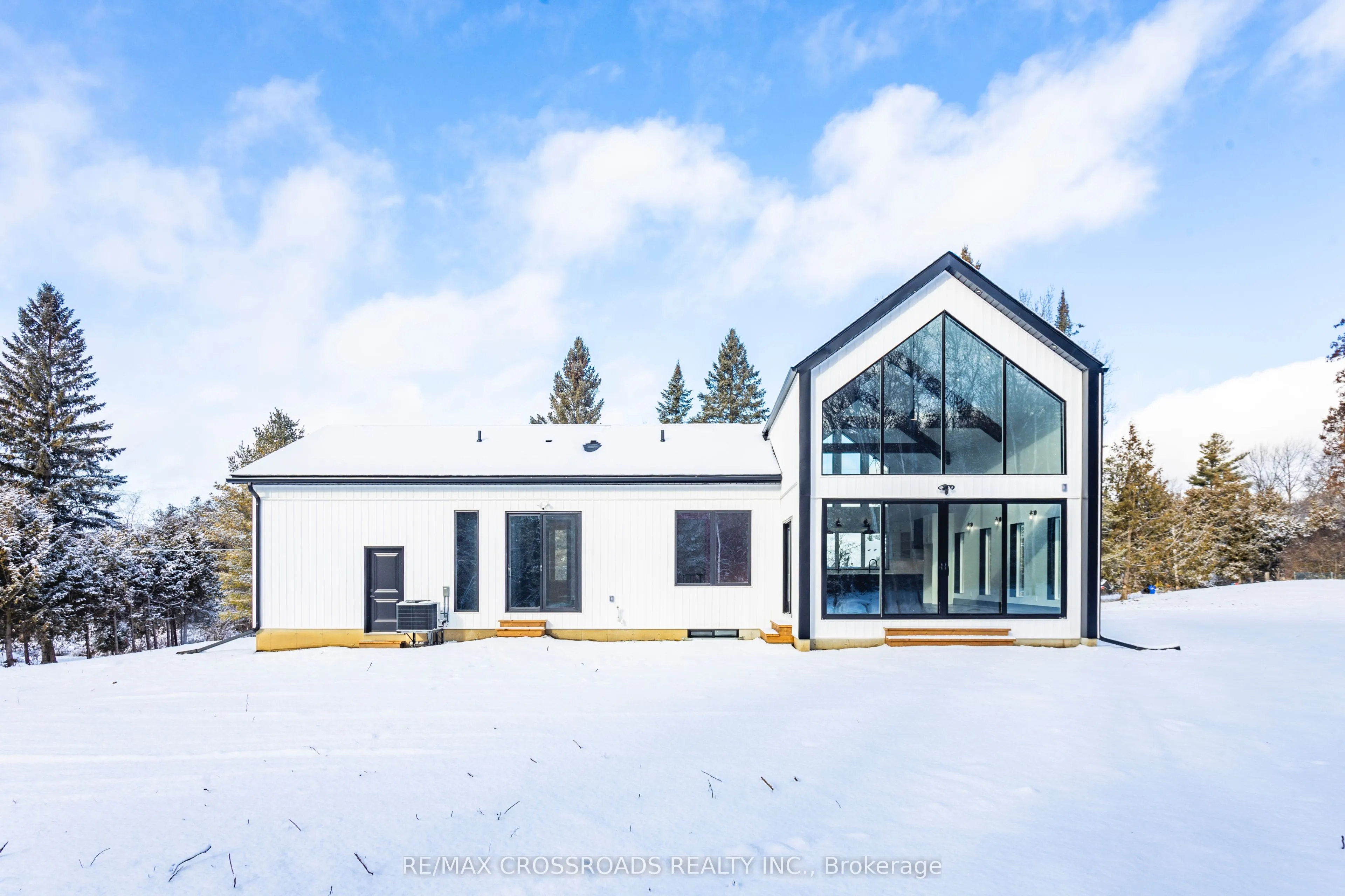 637 View Lake Road