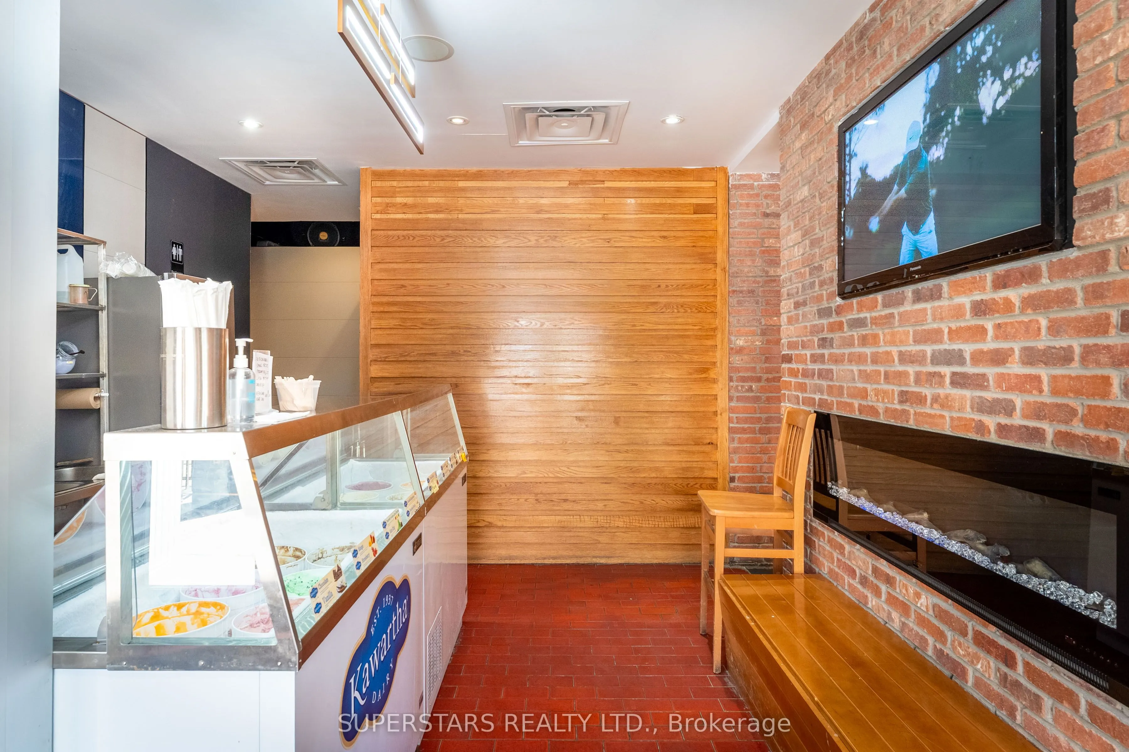 155 Queen Street