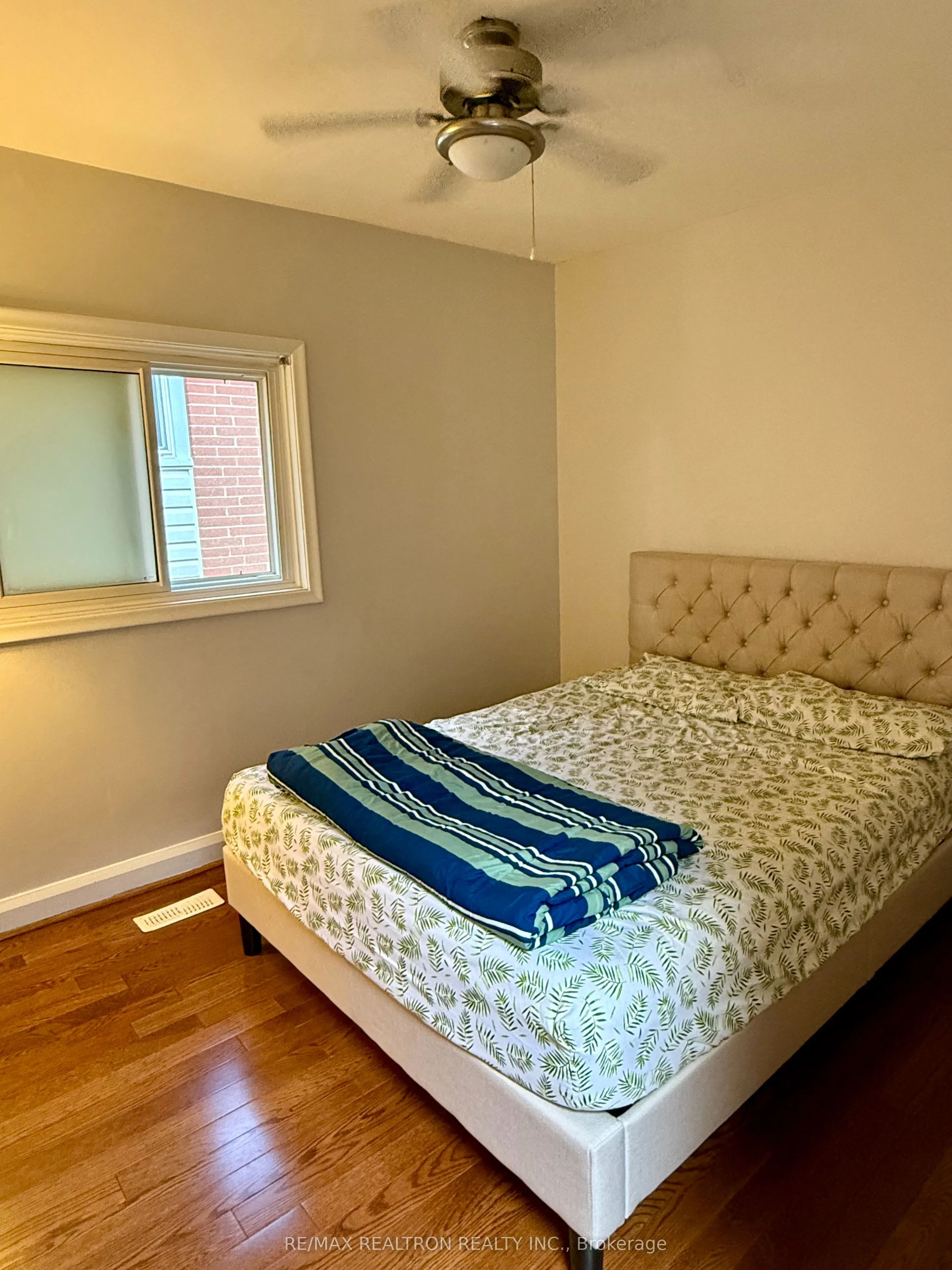 6 Mid Pines Road #Upper