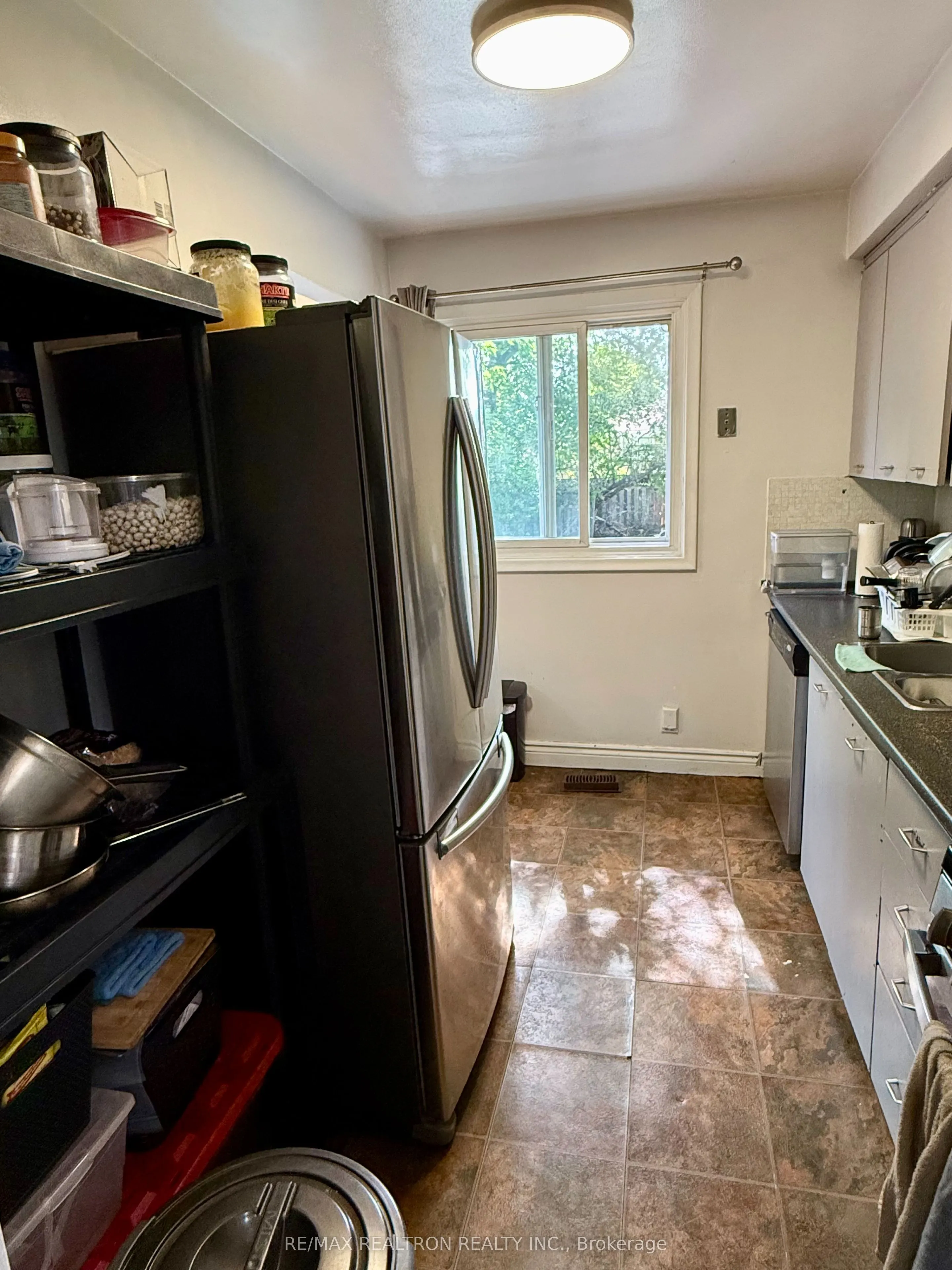 6 Mid Pines Road #Upper