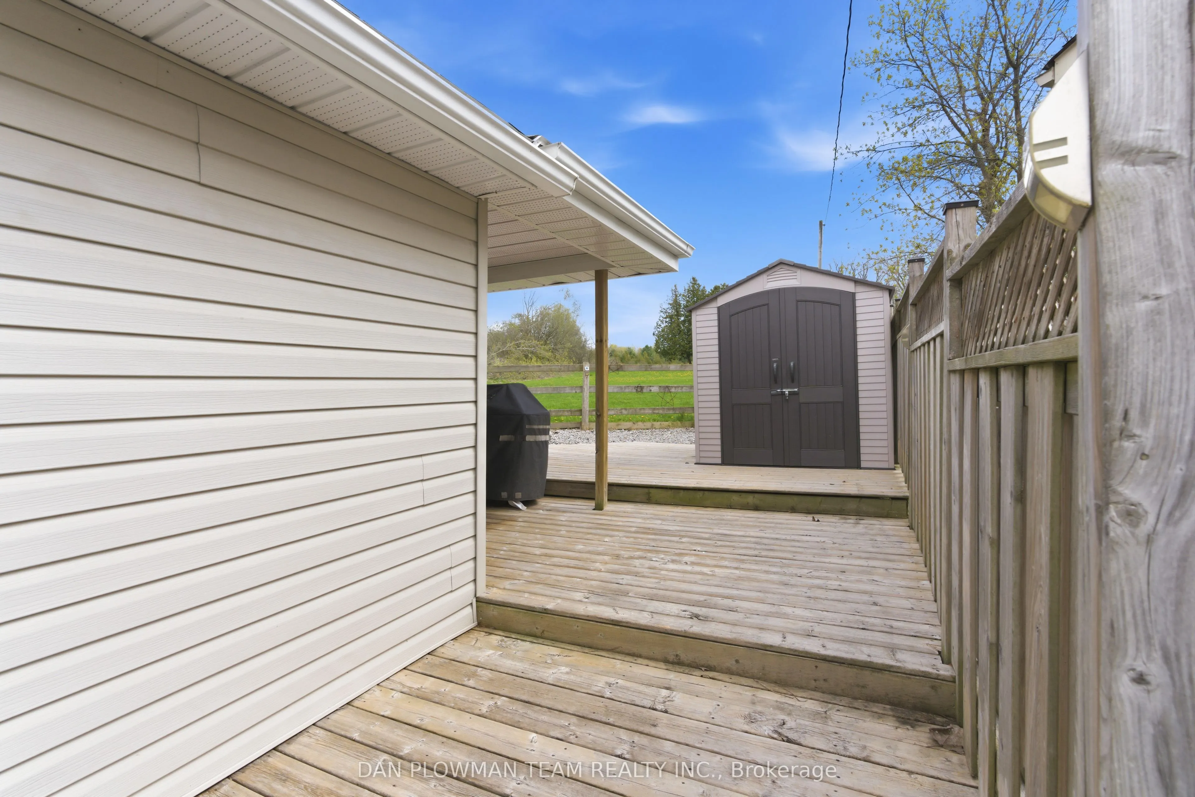 513 View Lake Road