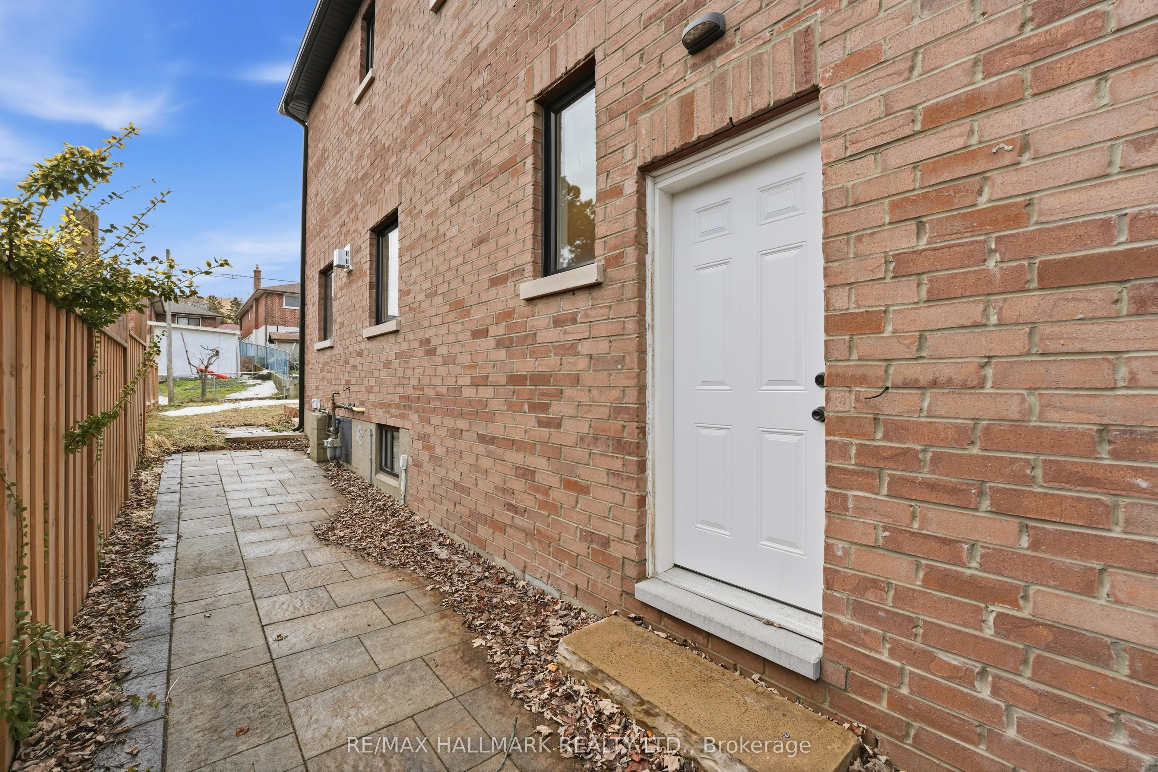 49 Greendowns Drive