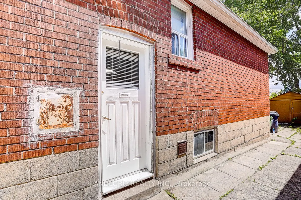 79 O'Connor Drive #Lower
