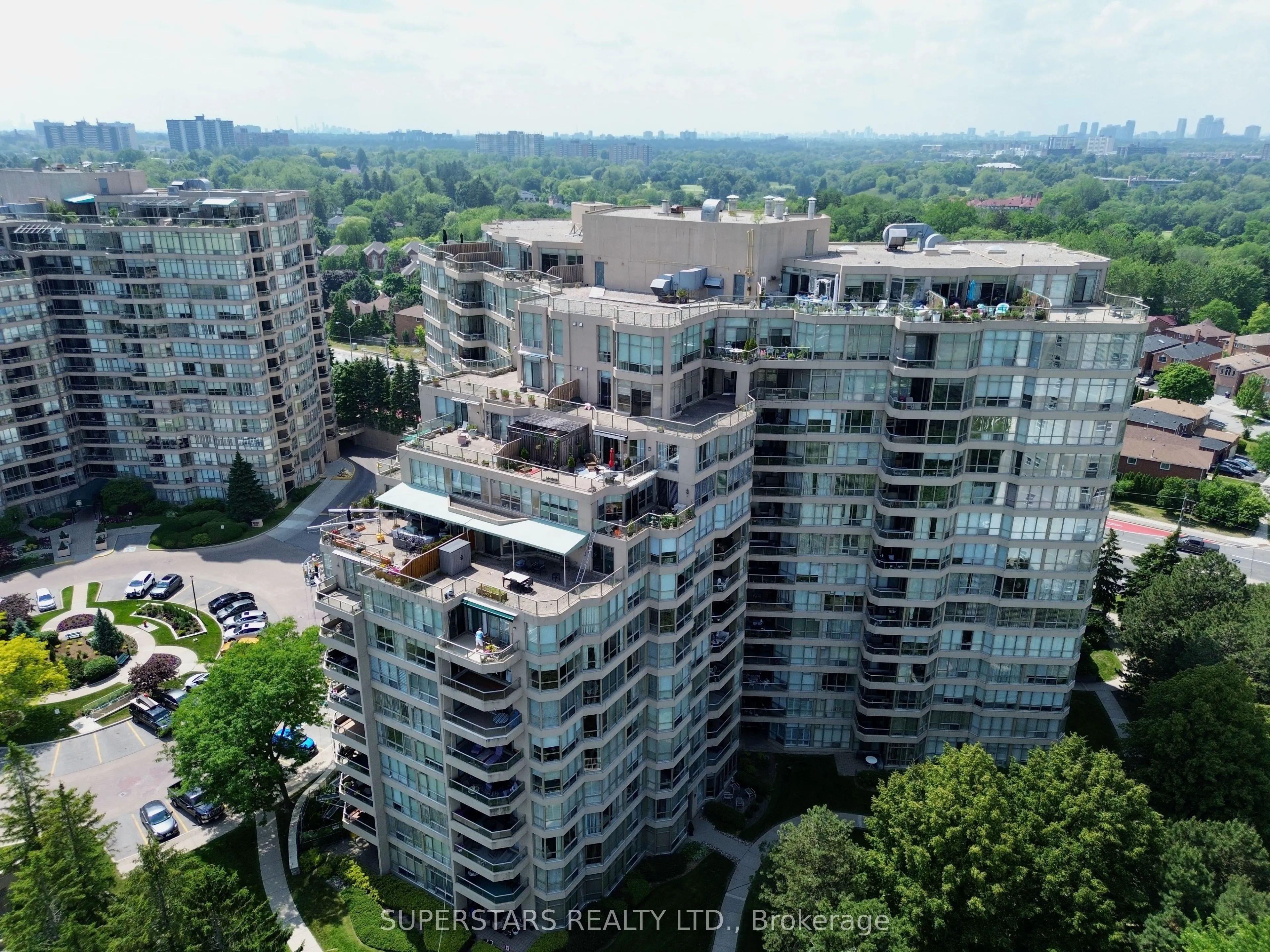 20 Guildwood Parkway #PH14