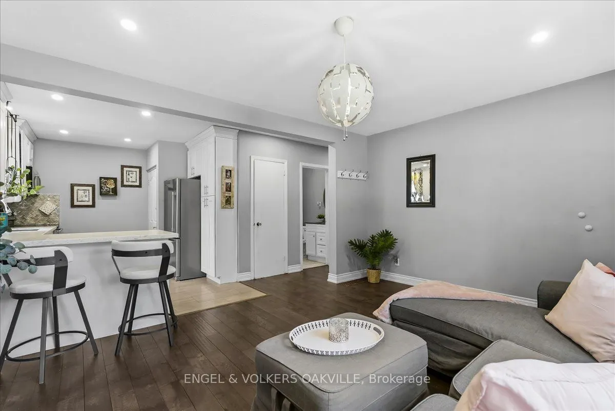 22 Falaise Road