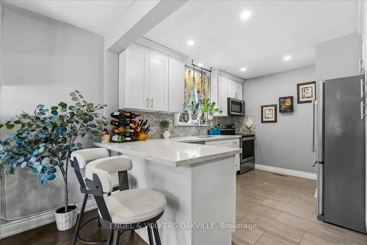 22 Falaise Road