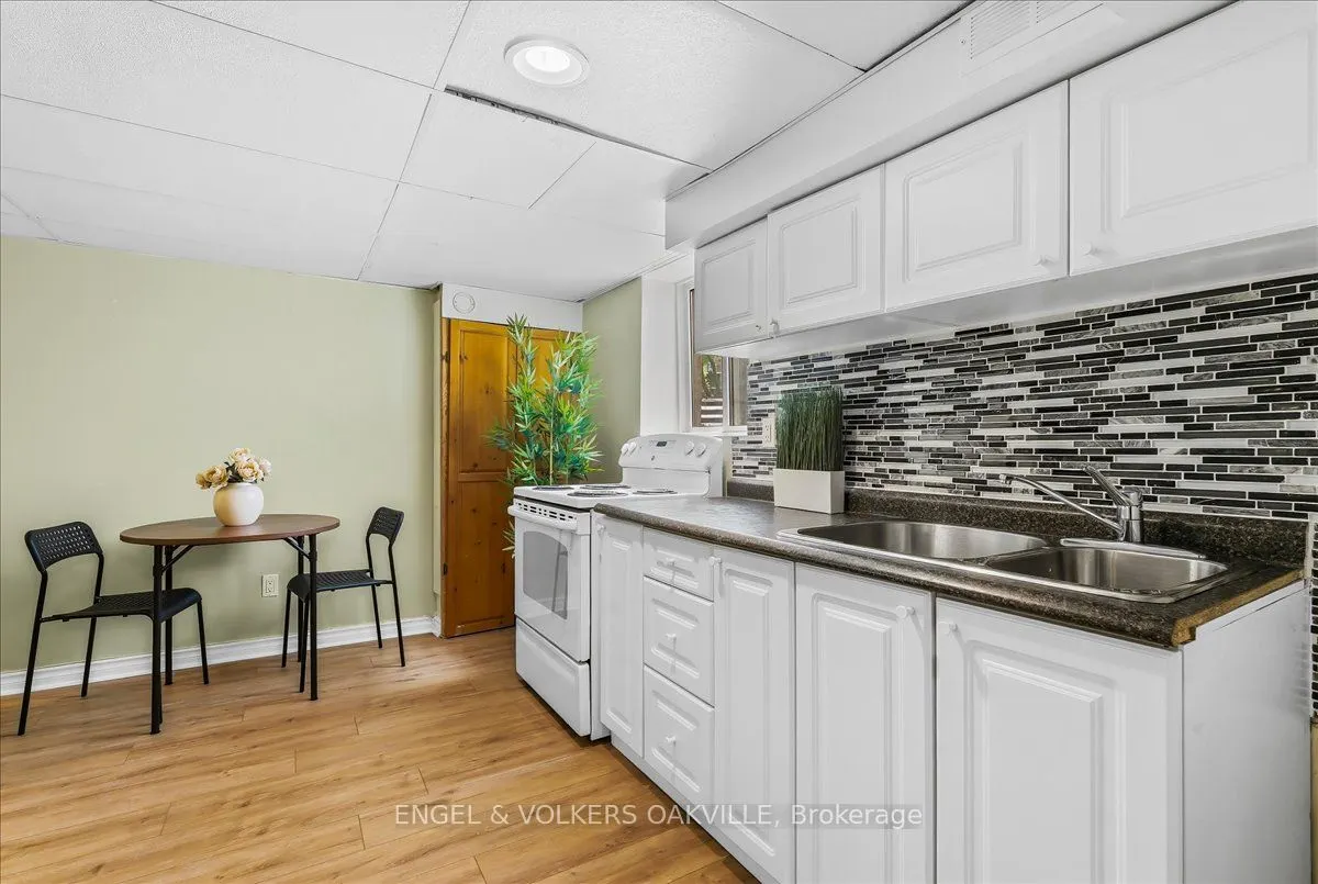 22 Falaise Road