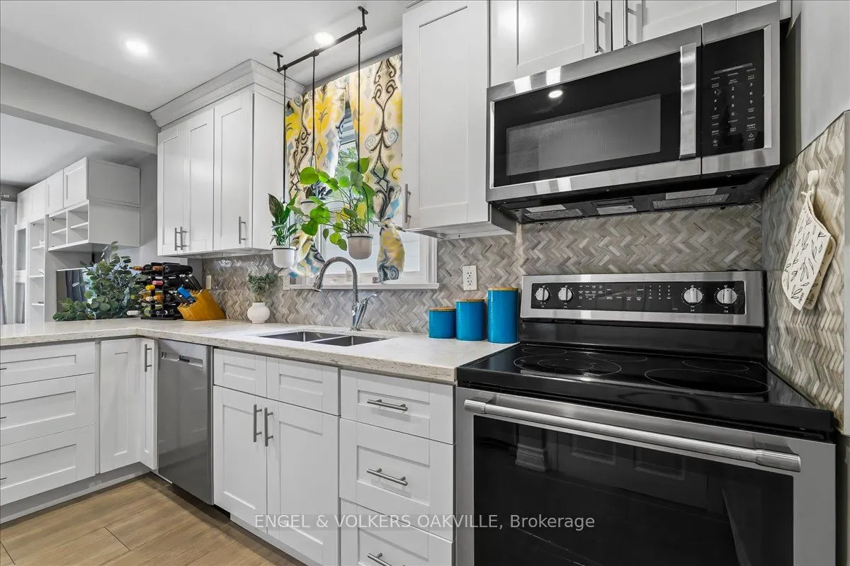 22 Falaise Road