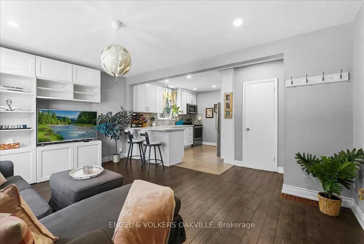 22 Falaise Road