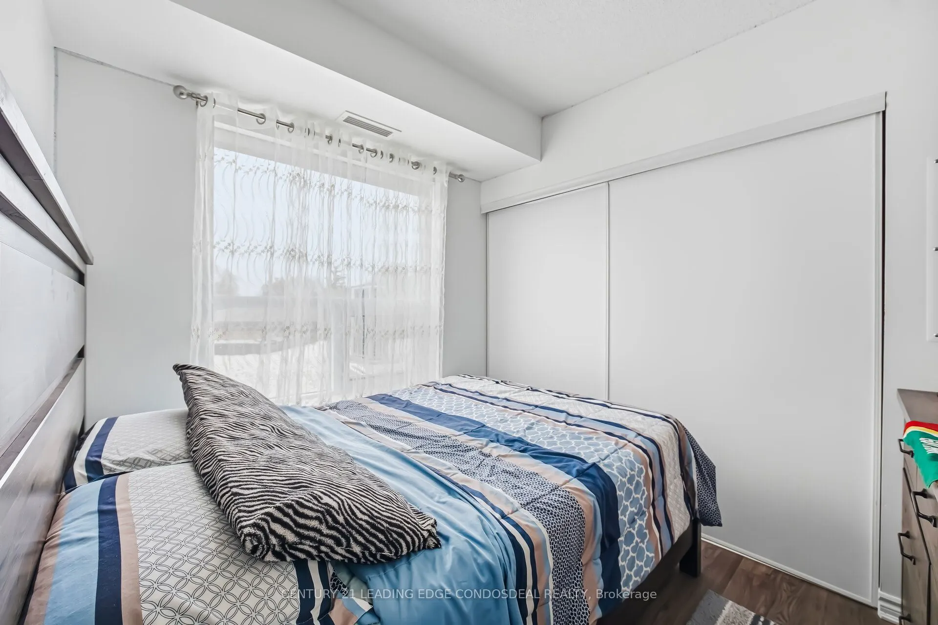 1 Falaise Road #424
