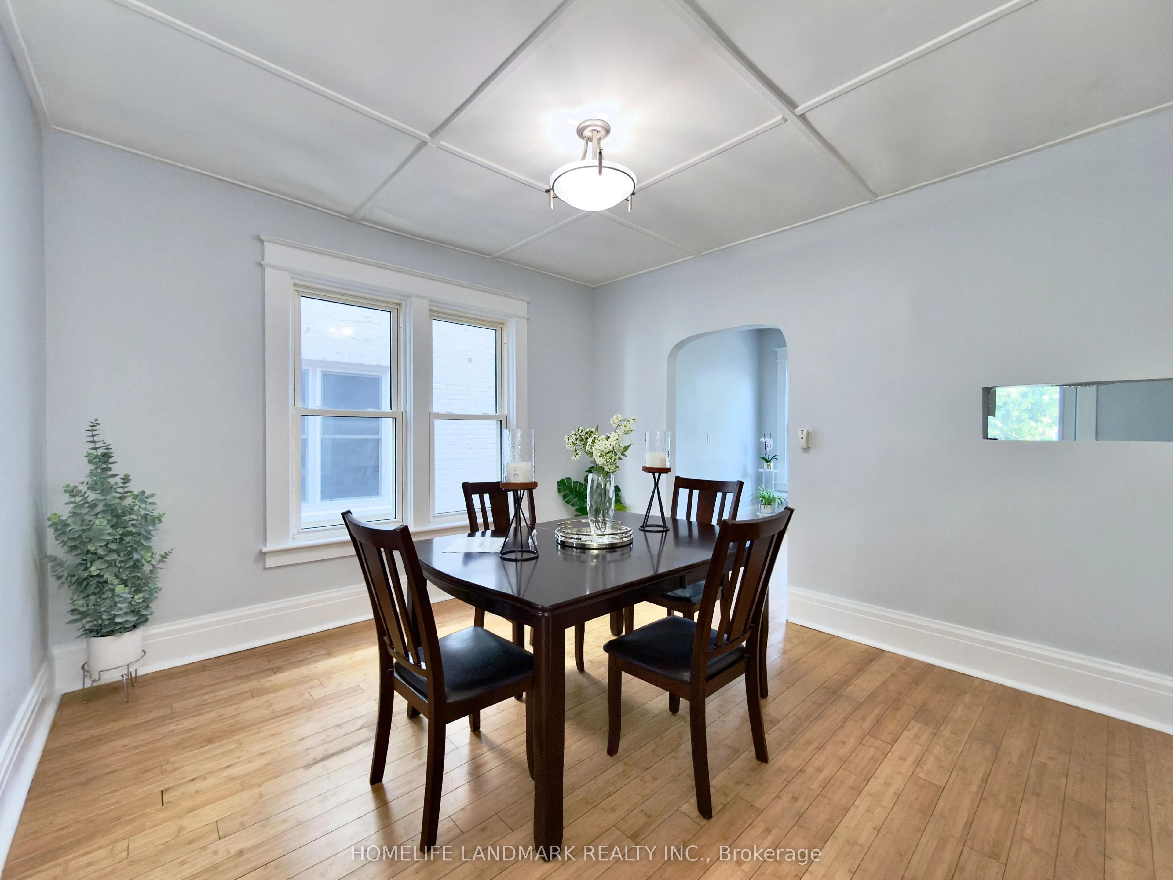 67 Banting Avenue