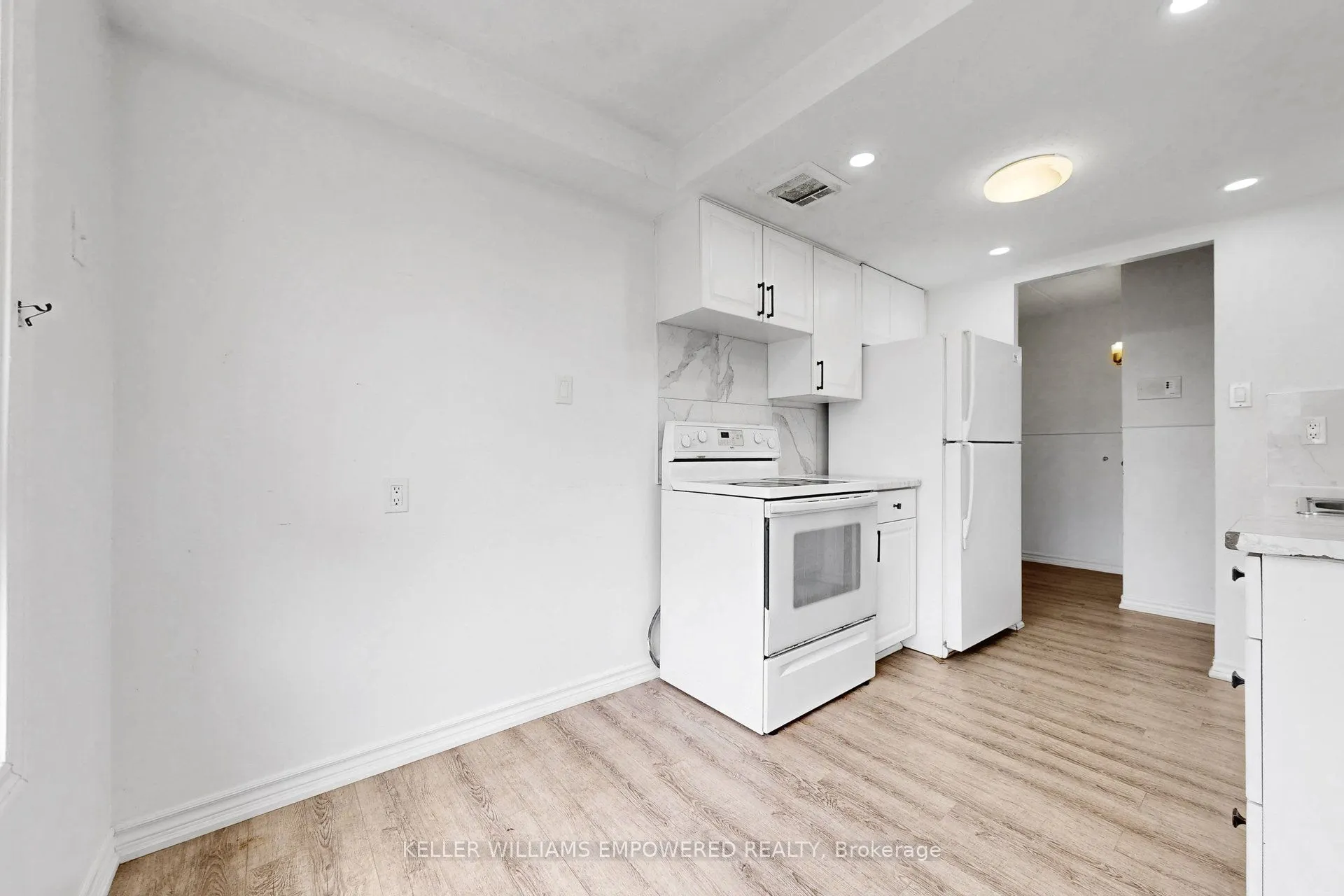 43 Taunton Road E #36