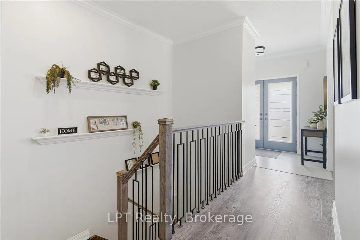 71 Laprade Square