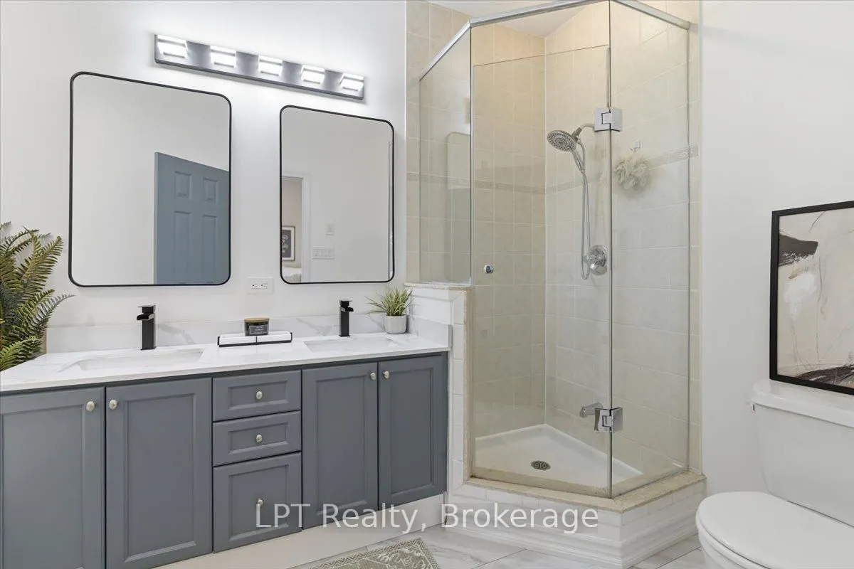 71 Laprade Square