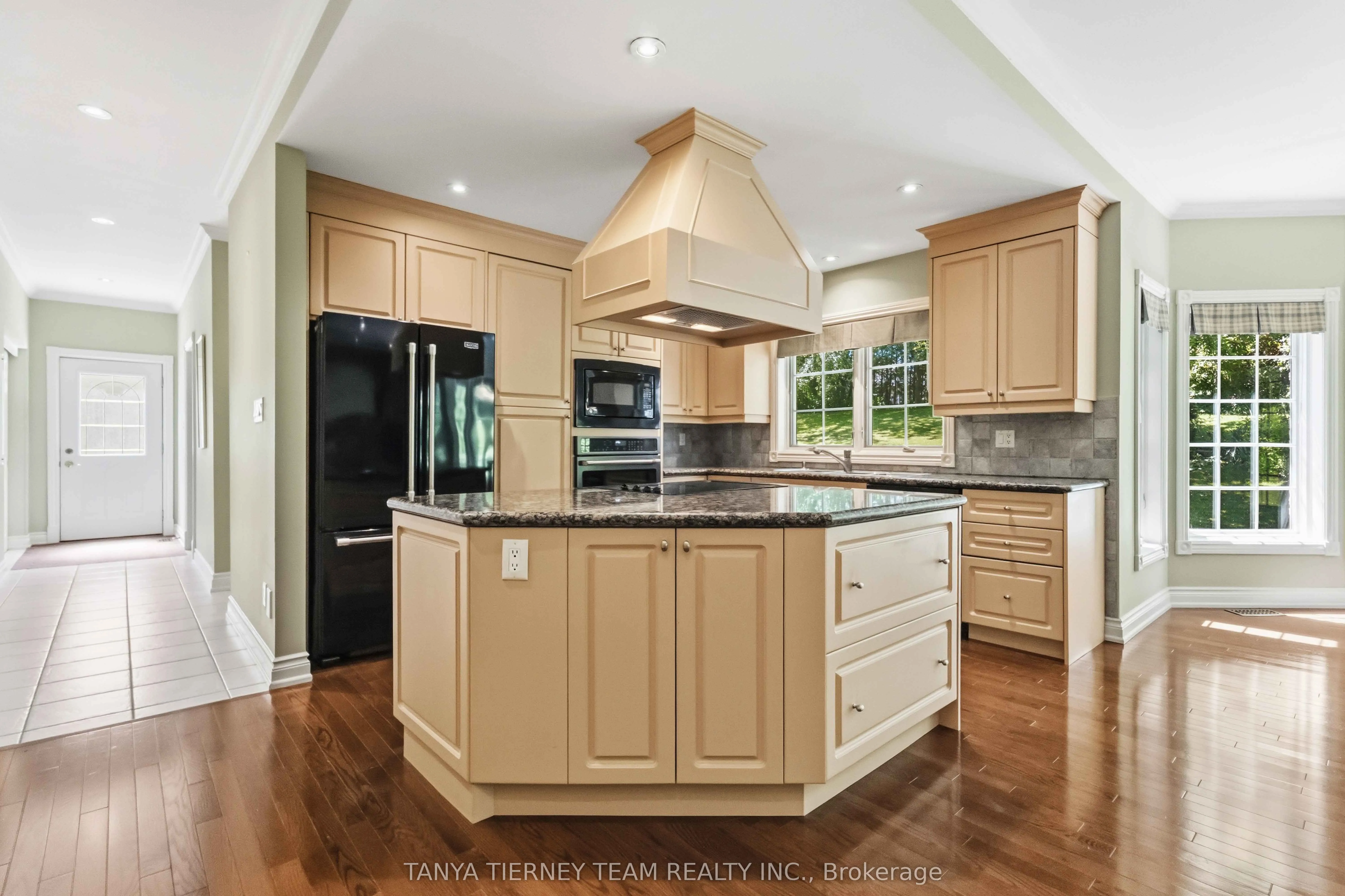 75 Woodbridge Circle