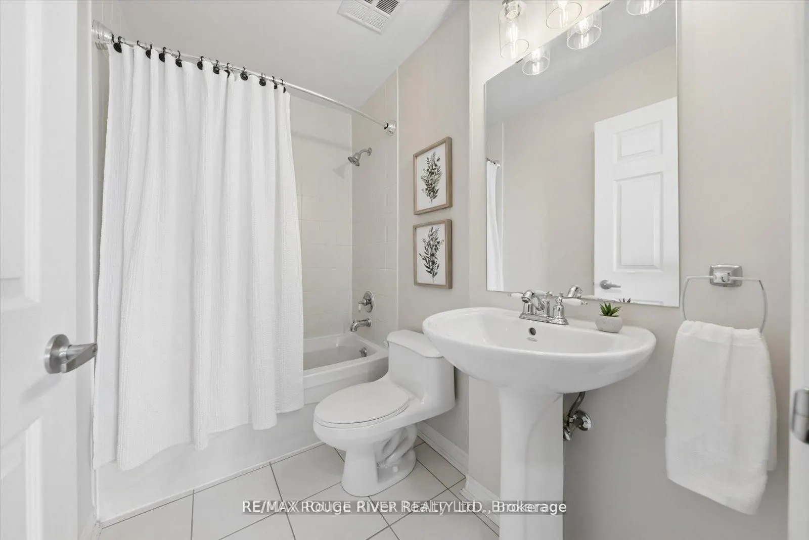 395 Lakebreeze Drive #306