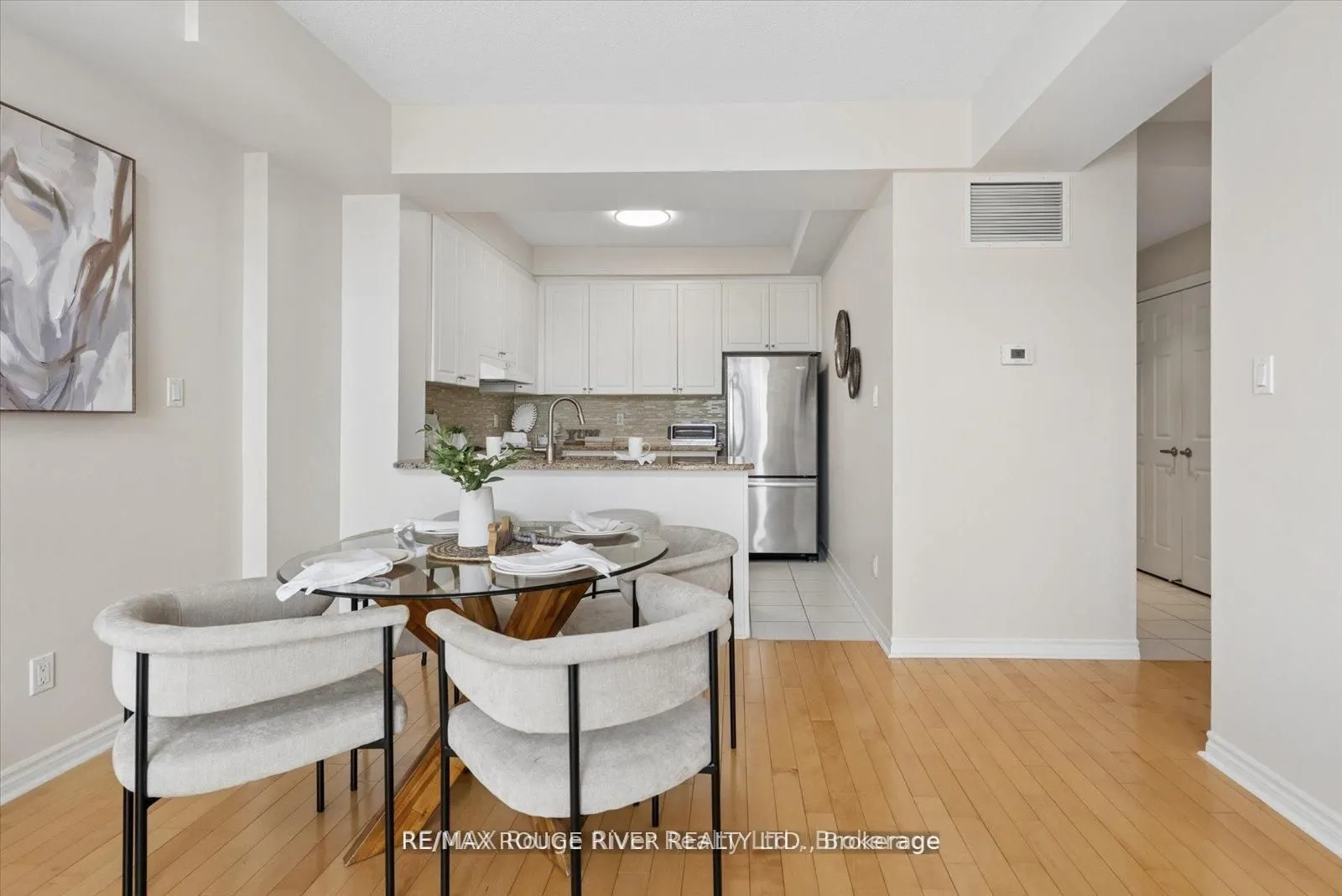 395 Lakebreeze Drive #306