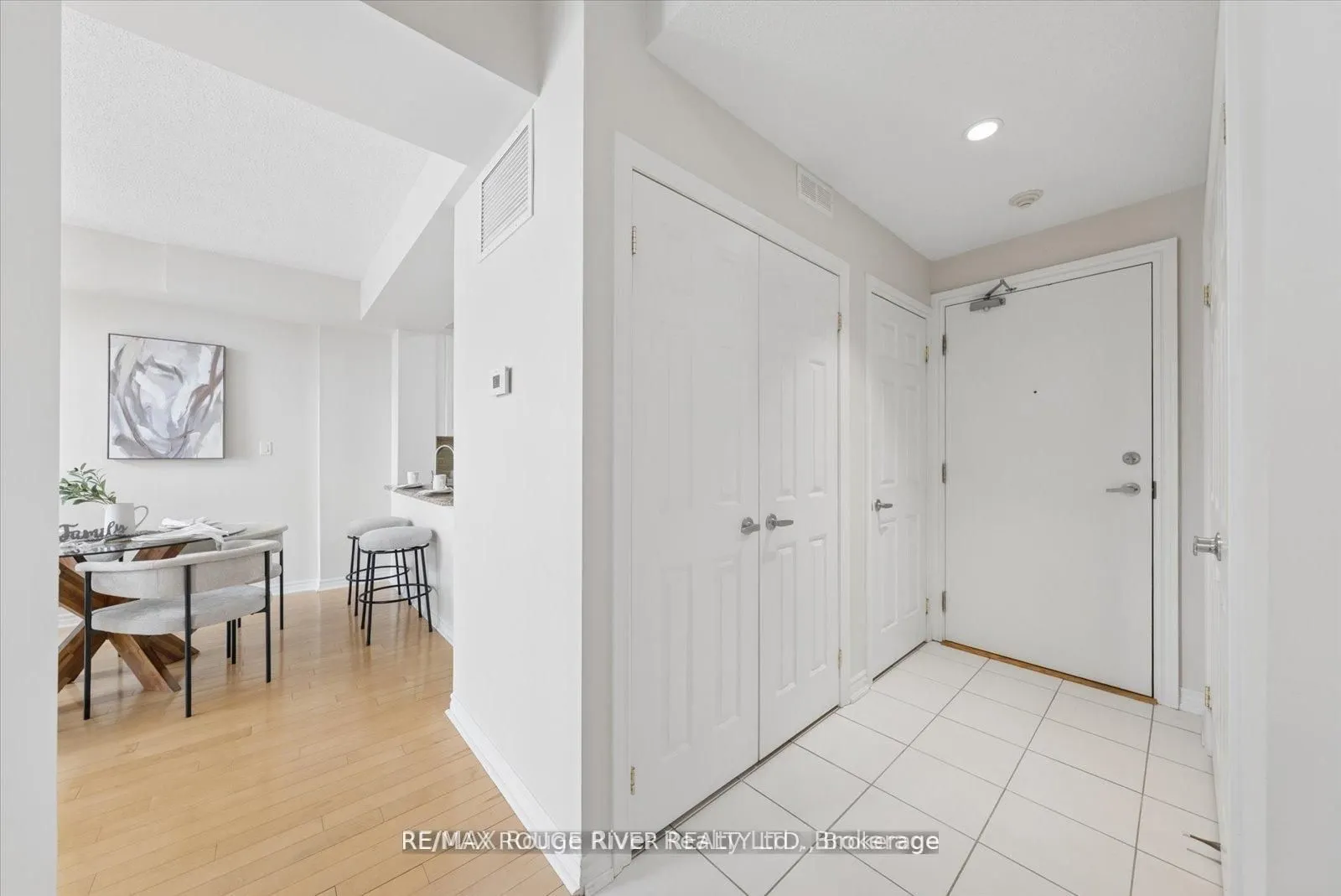 395 Lakebreeze Drive #306