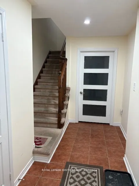 11 Curran Hall Crescent