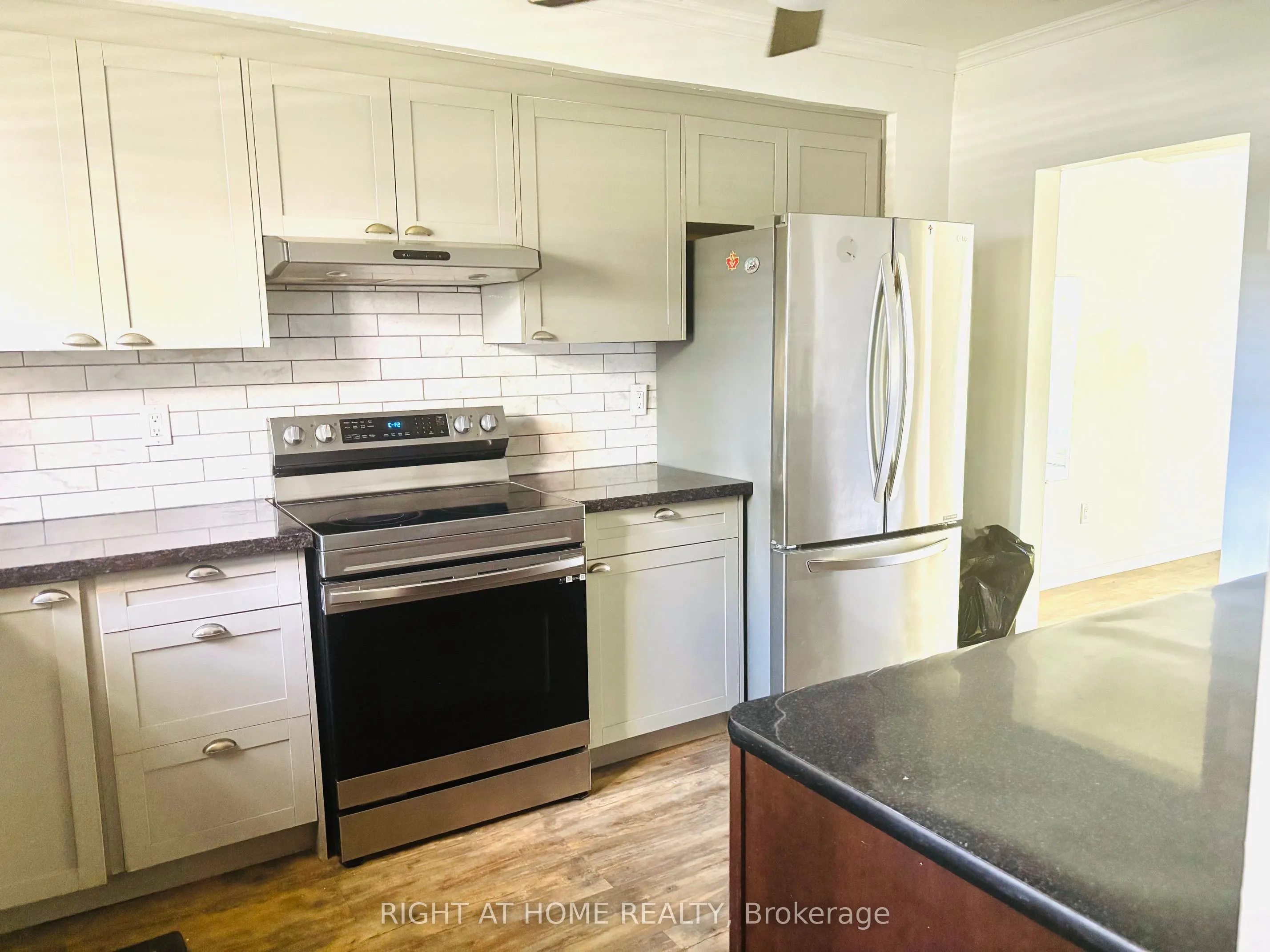 925 Bayly Street #7