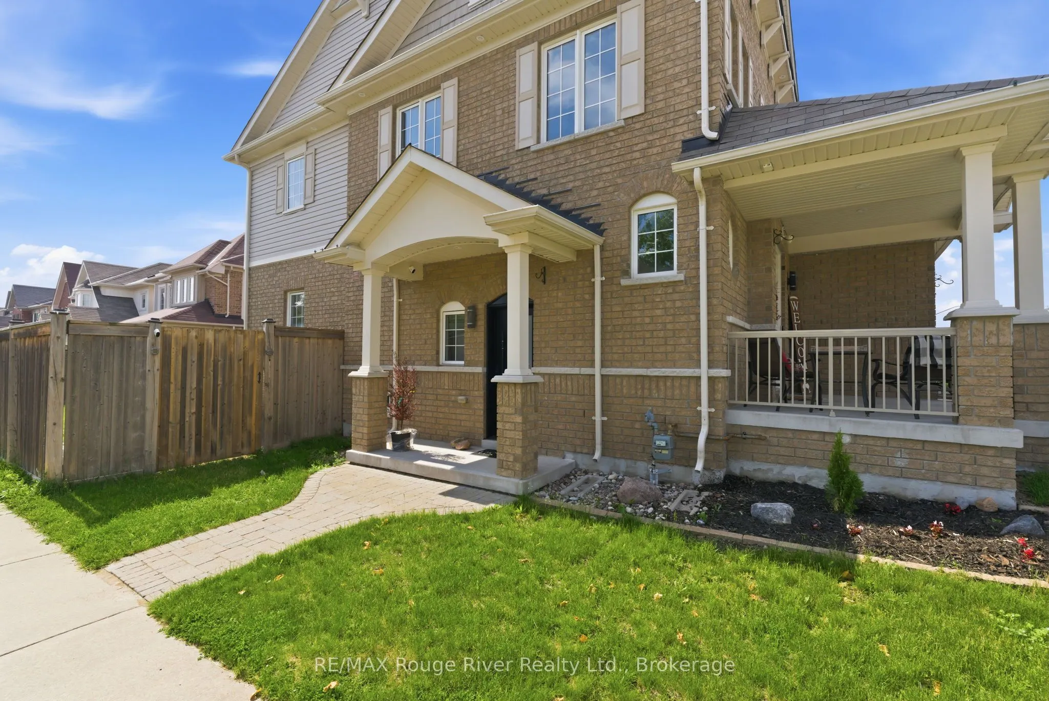 86 Edwin Carr Street