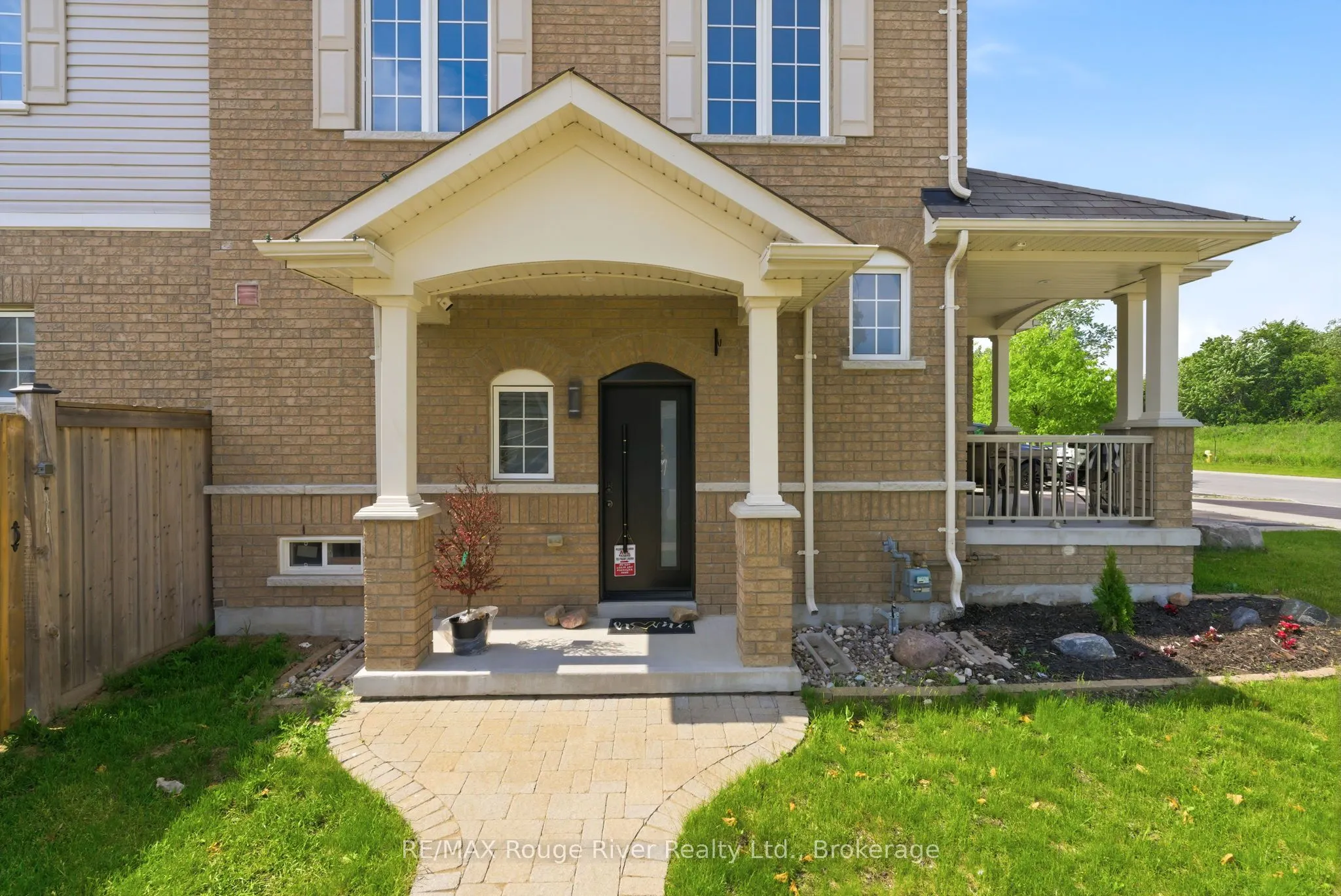 86 Edwin Carr Street