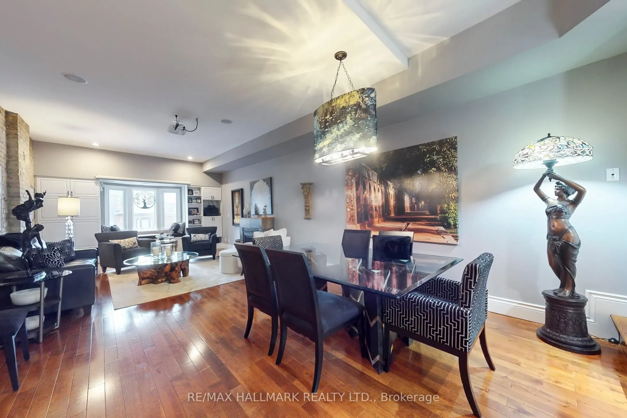 2184 Queen Street E