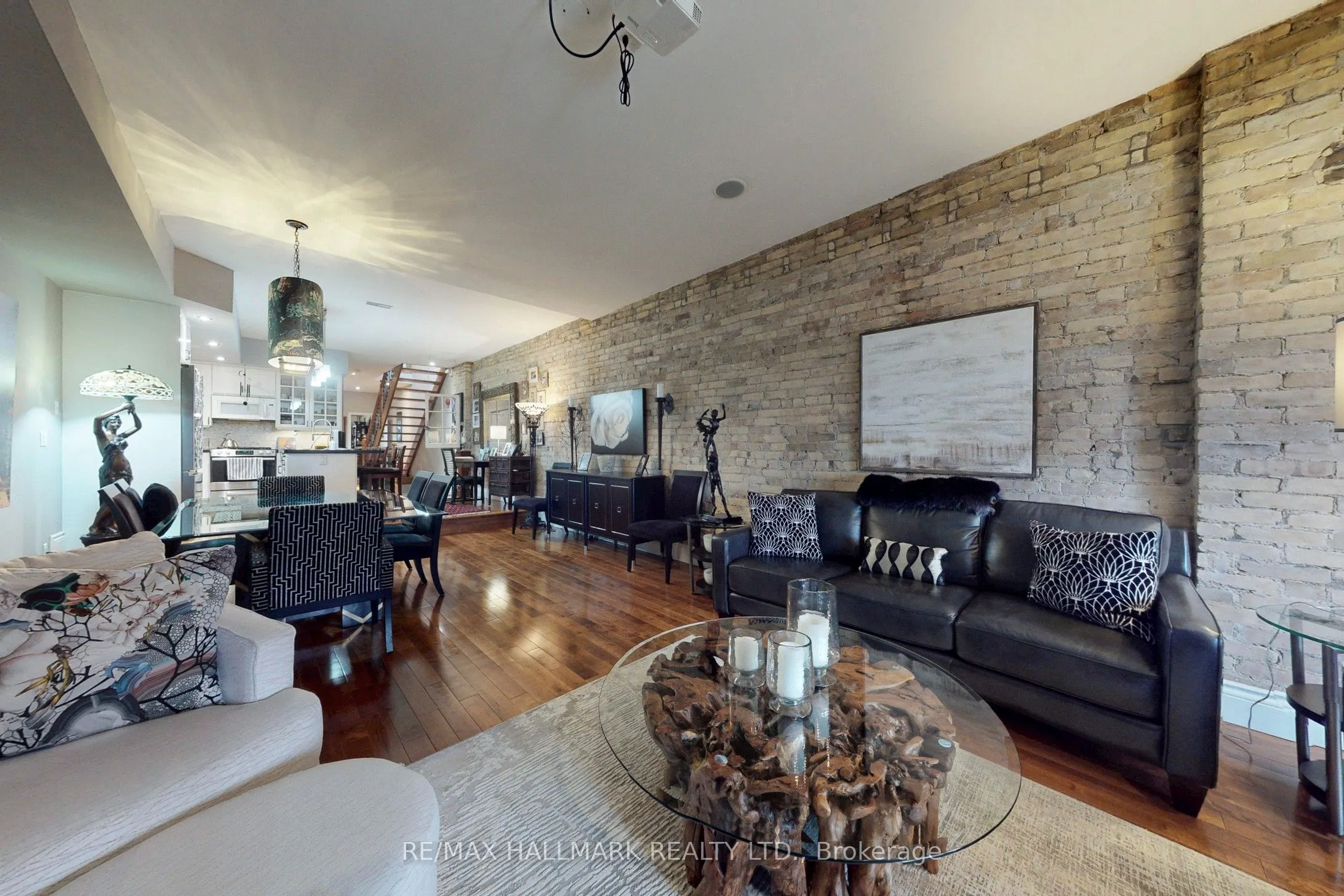 2184 Queen Street E