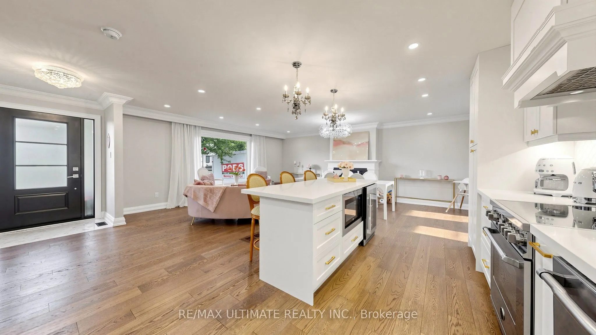 112 Coronation Drive