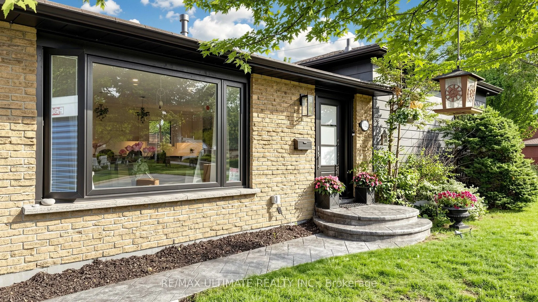 112 Coronation Drive