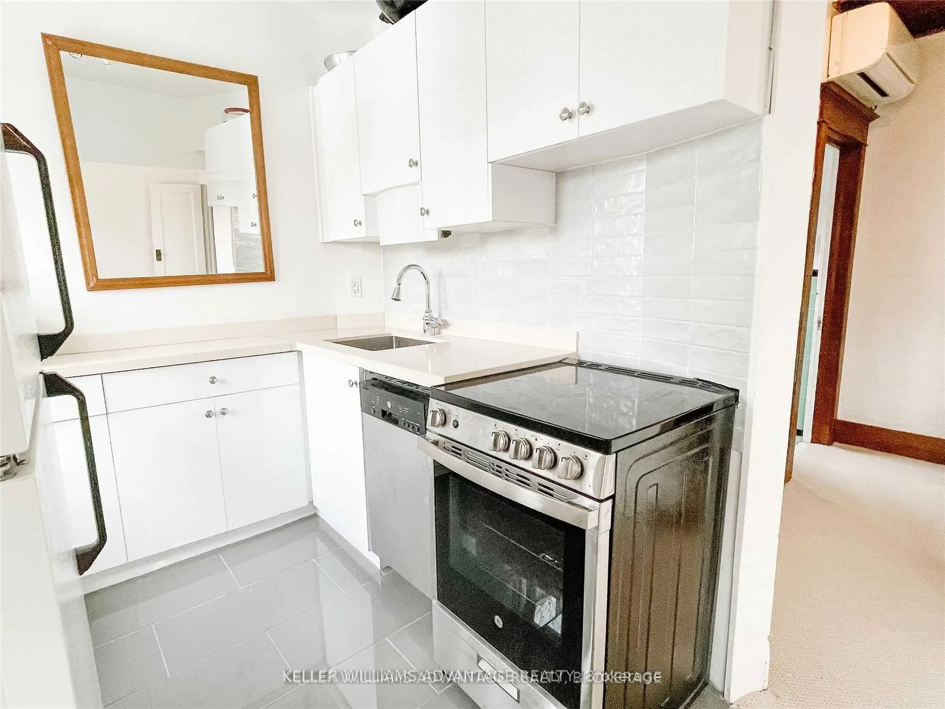 98 Woodycrest Avenue ##Upper