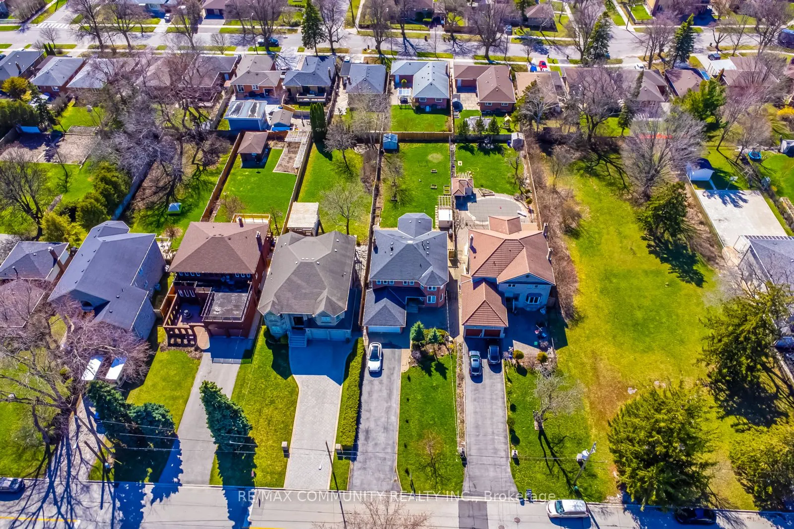 56 Cedar Brae Boulevard
