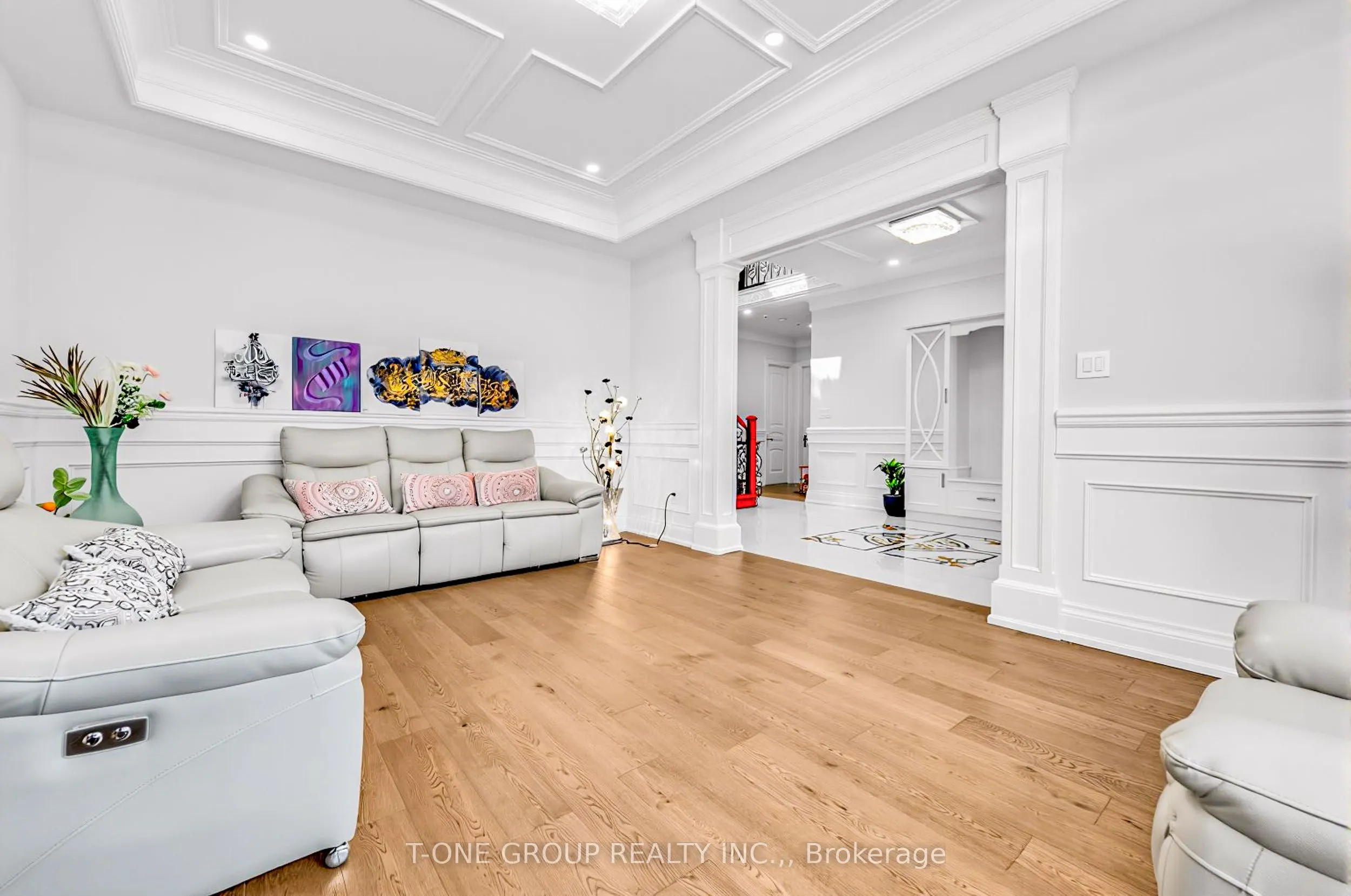 70 Scarborough Heights Boulevard