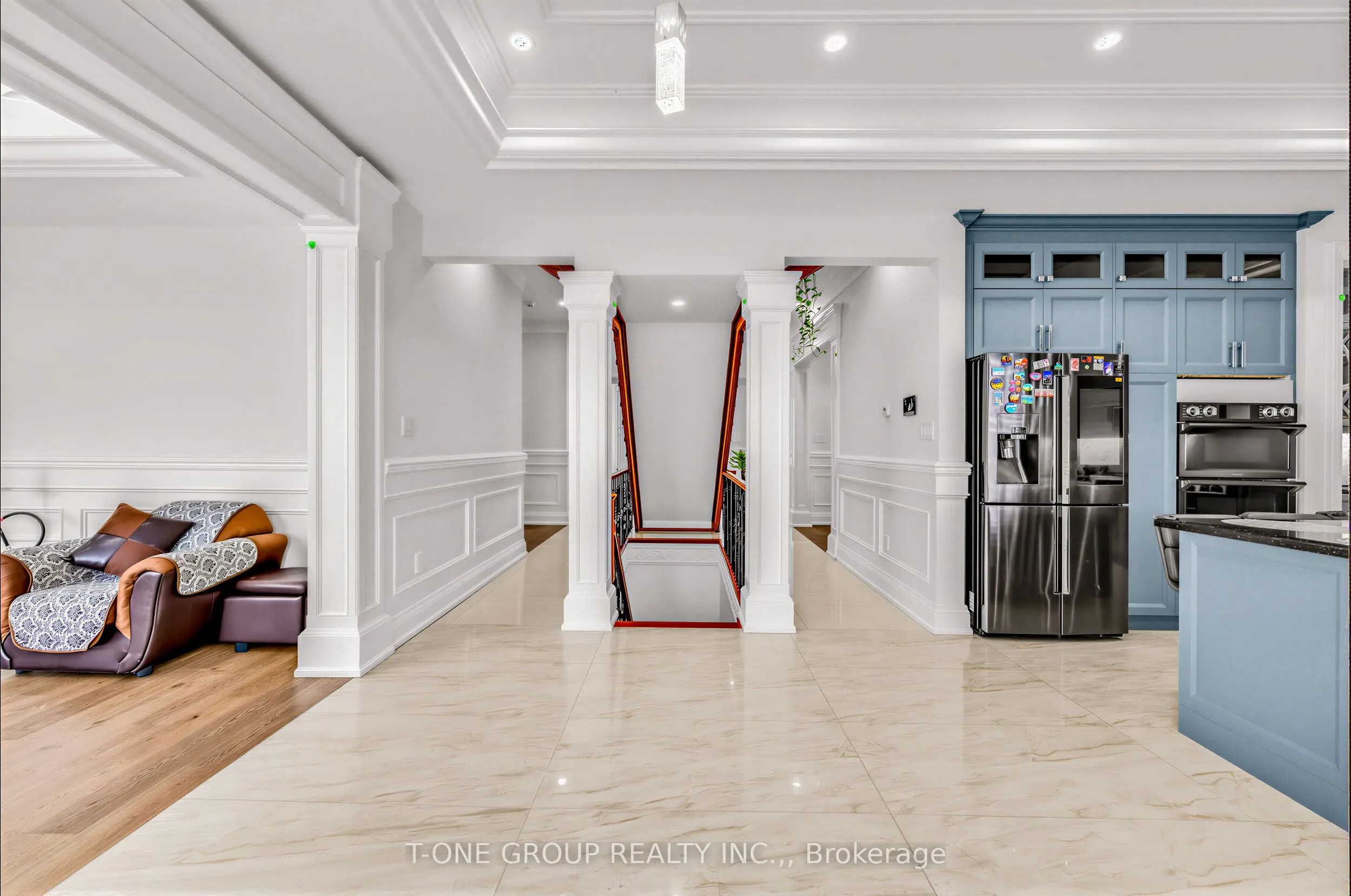 70 Scarborough Heights Boulevard