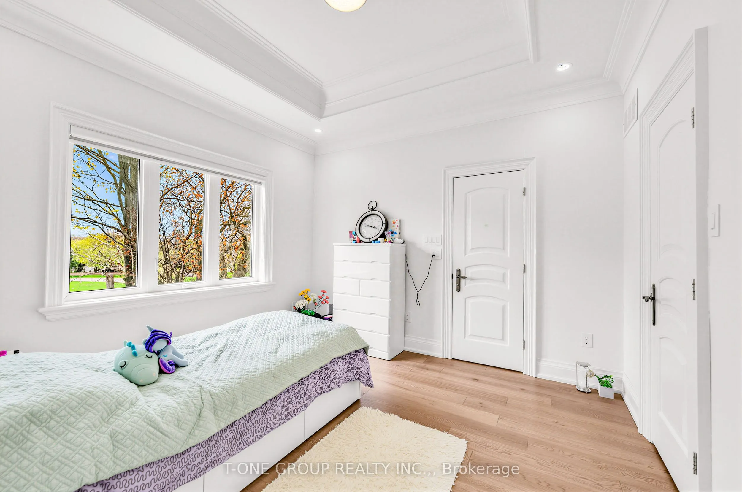 70 Scarborough Heights Boulevard