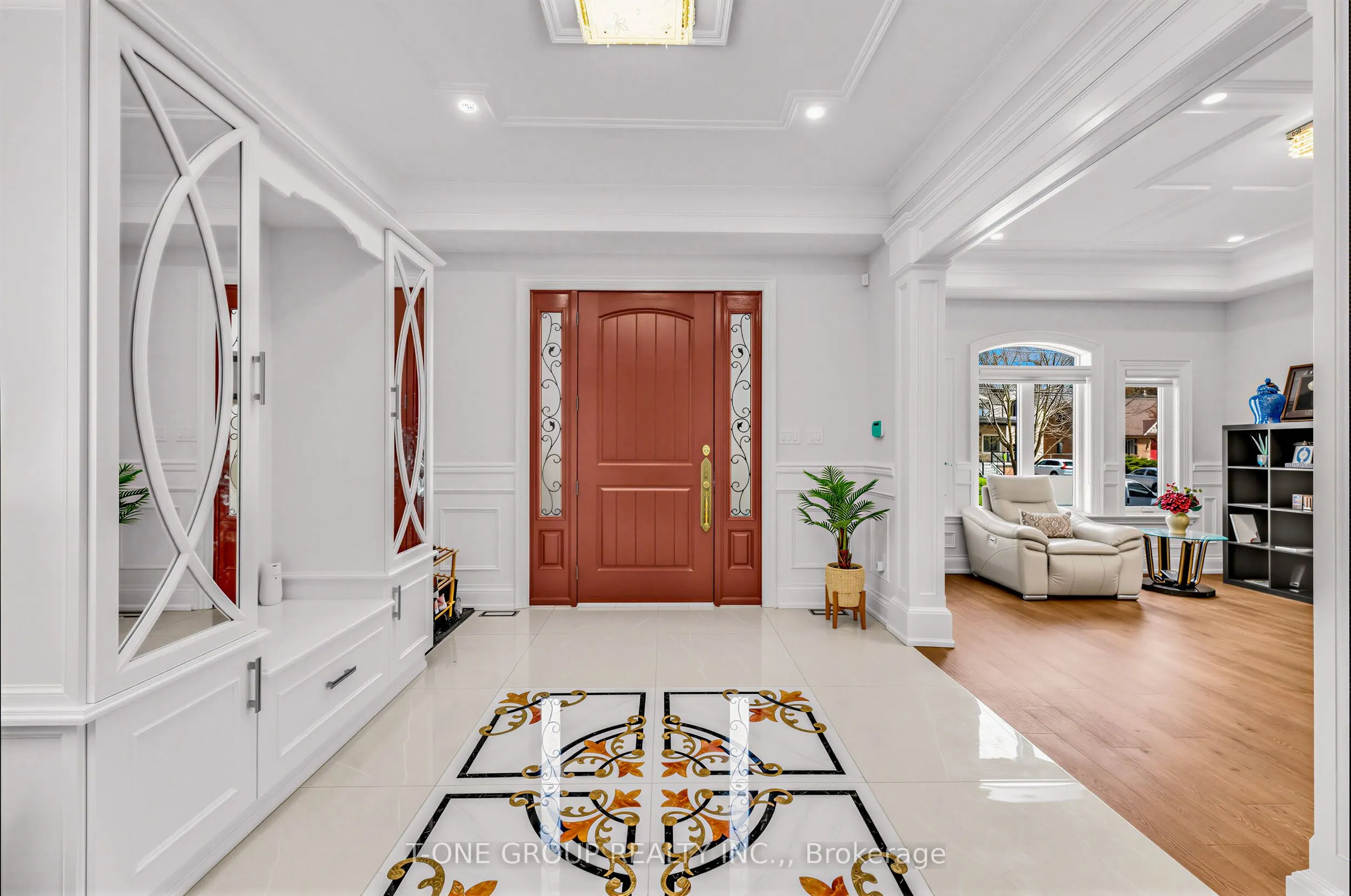 70 Scarborough Heights Boulevard