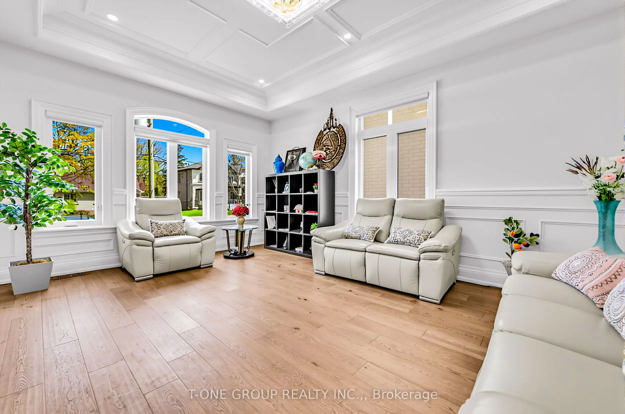70 Scarborough Heights Boulevard