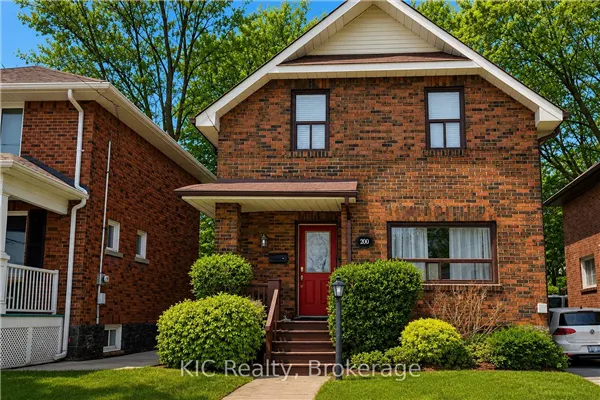 200 Oshawa Boulevard N