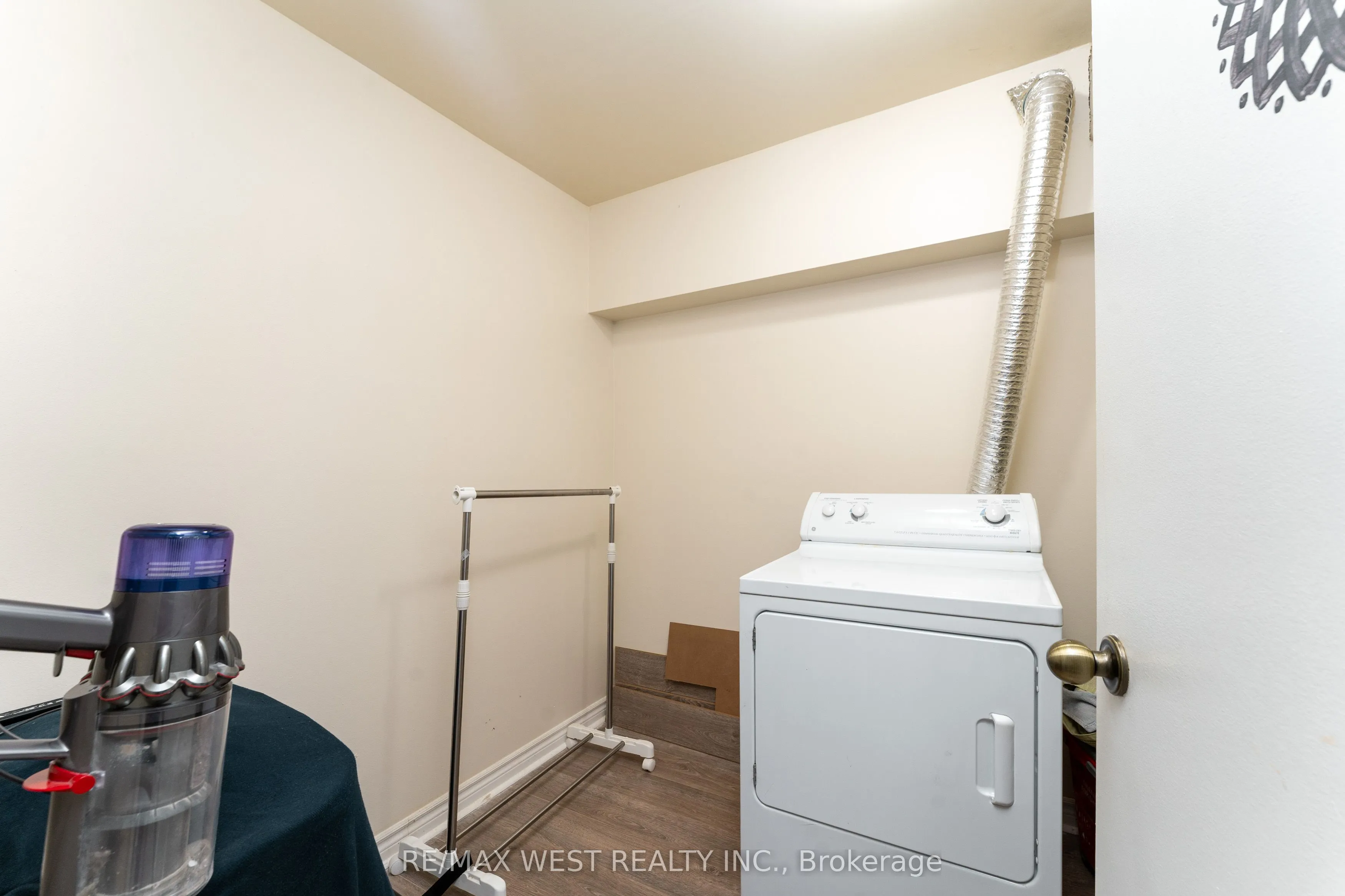 4062 Lawrence Avenue E #612