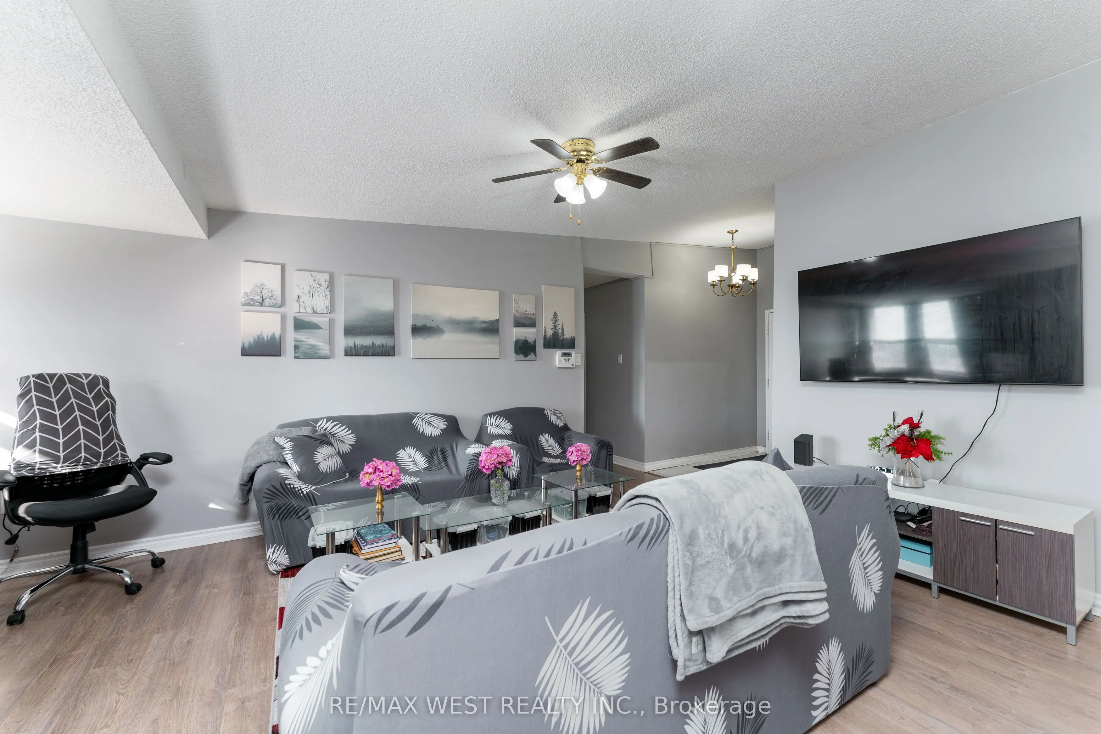 4062 Lawrence Avenue E #612
