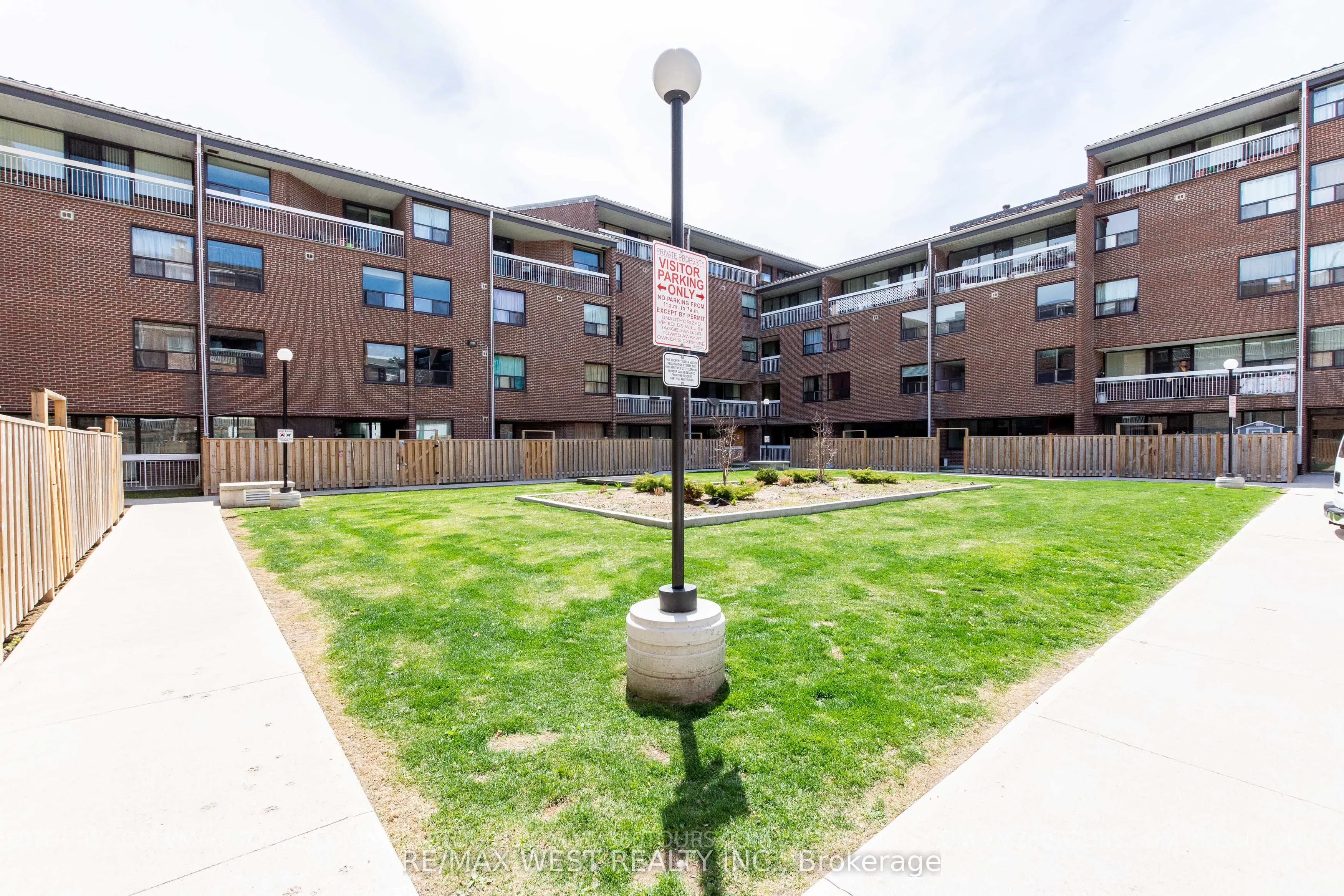4062 Lawrence Avenue E #612