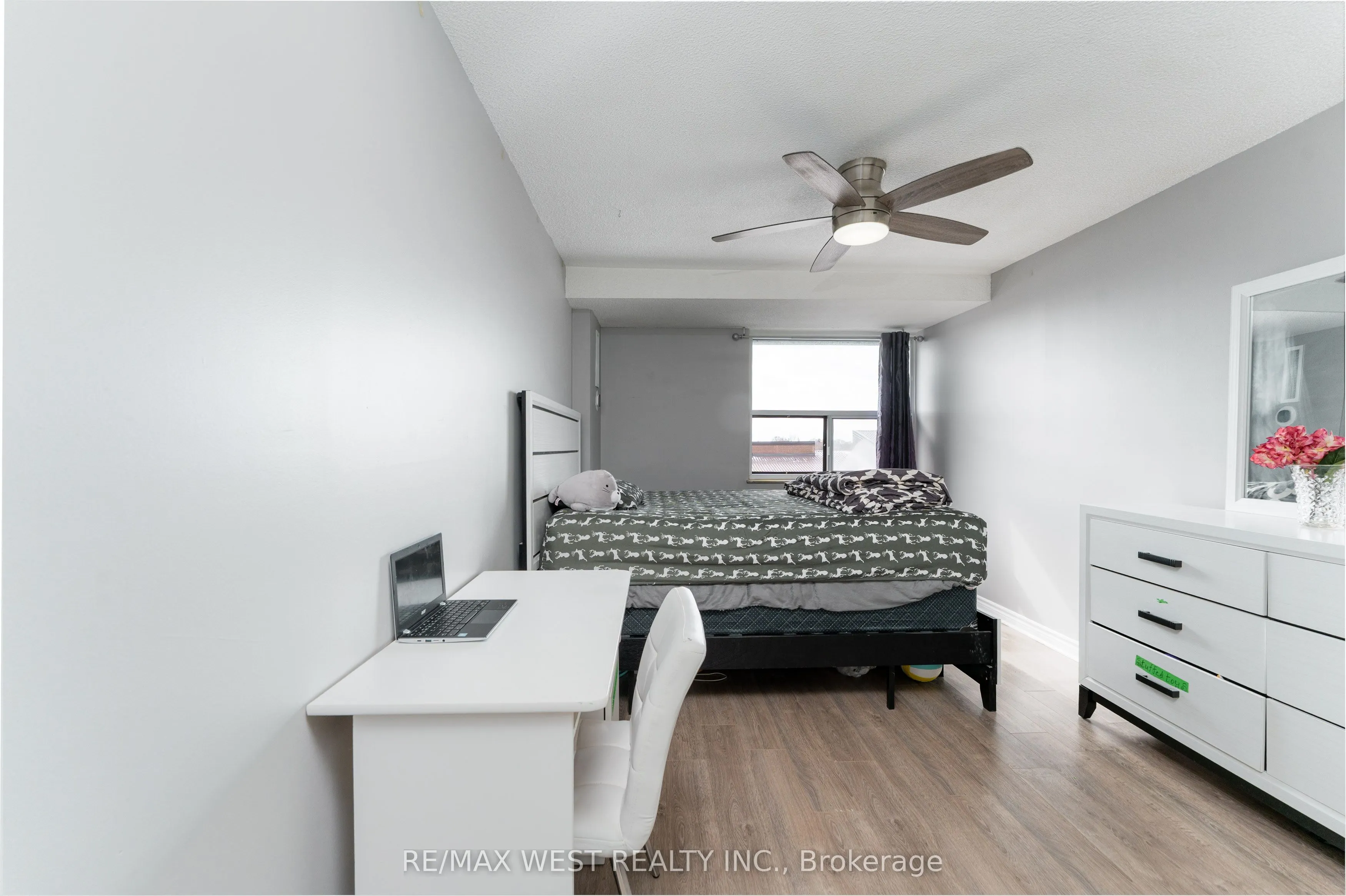 4062 Lawrence Avenue E #612